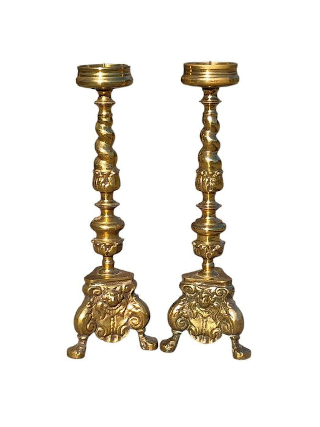Candlestick (2) - Cast brass - A pair of altar candlesticks - 52 cm - 13 kg