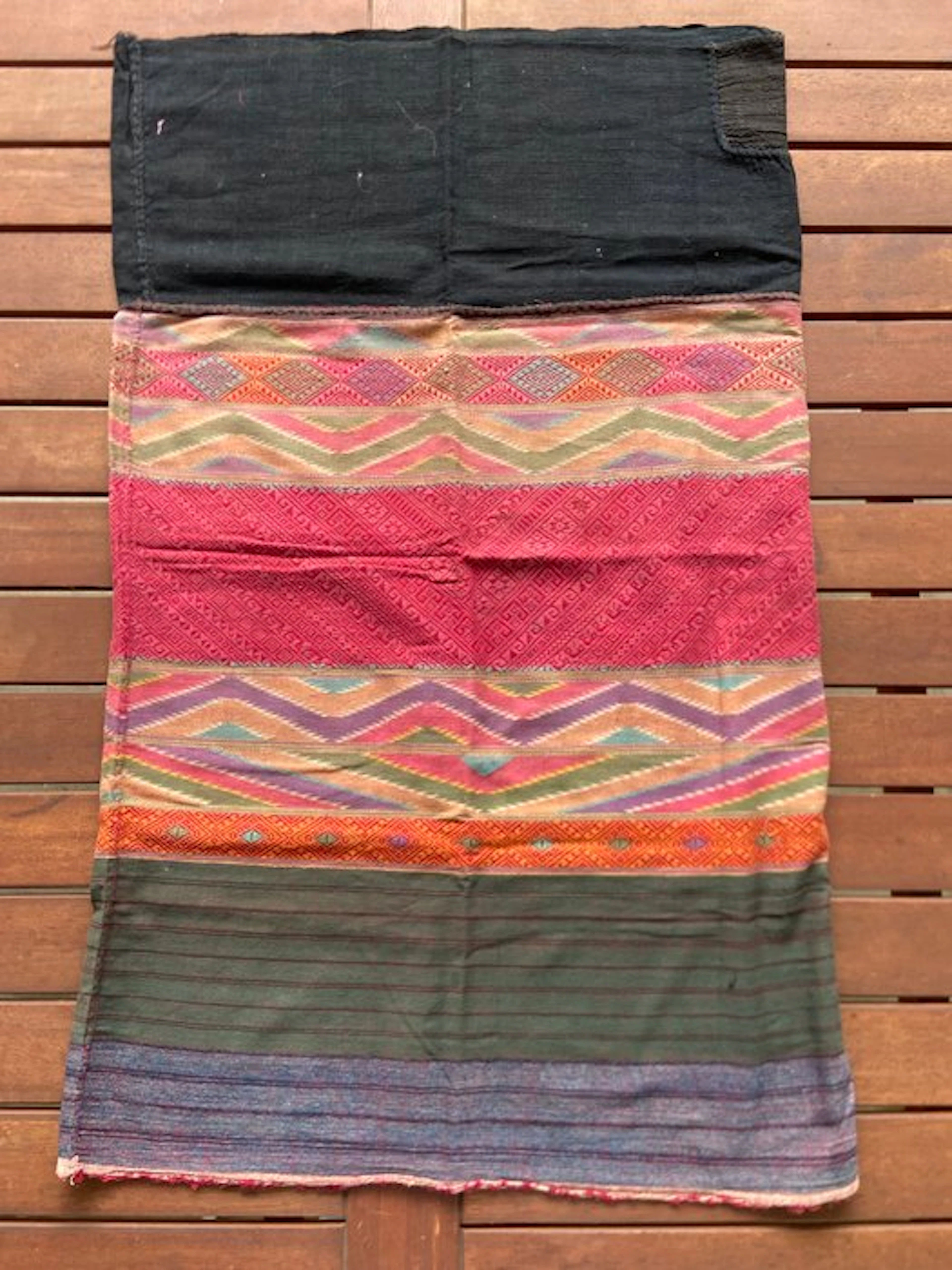 Traditional Sinh tube skirt / Pha Sin - Ikat weaving and supplementary weft