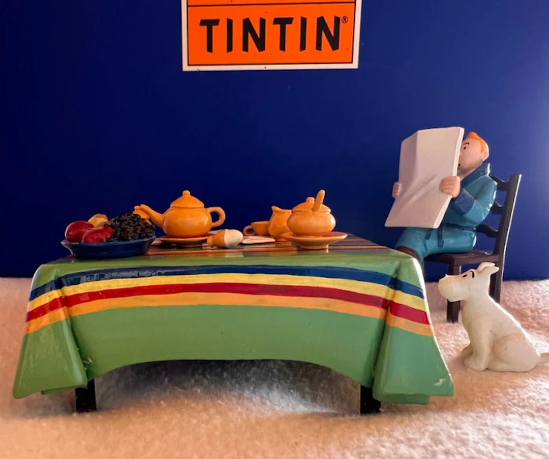 Figurine Moulinsart 46912 - Tintin petit déjeuner