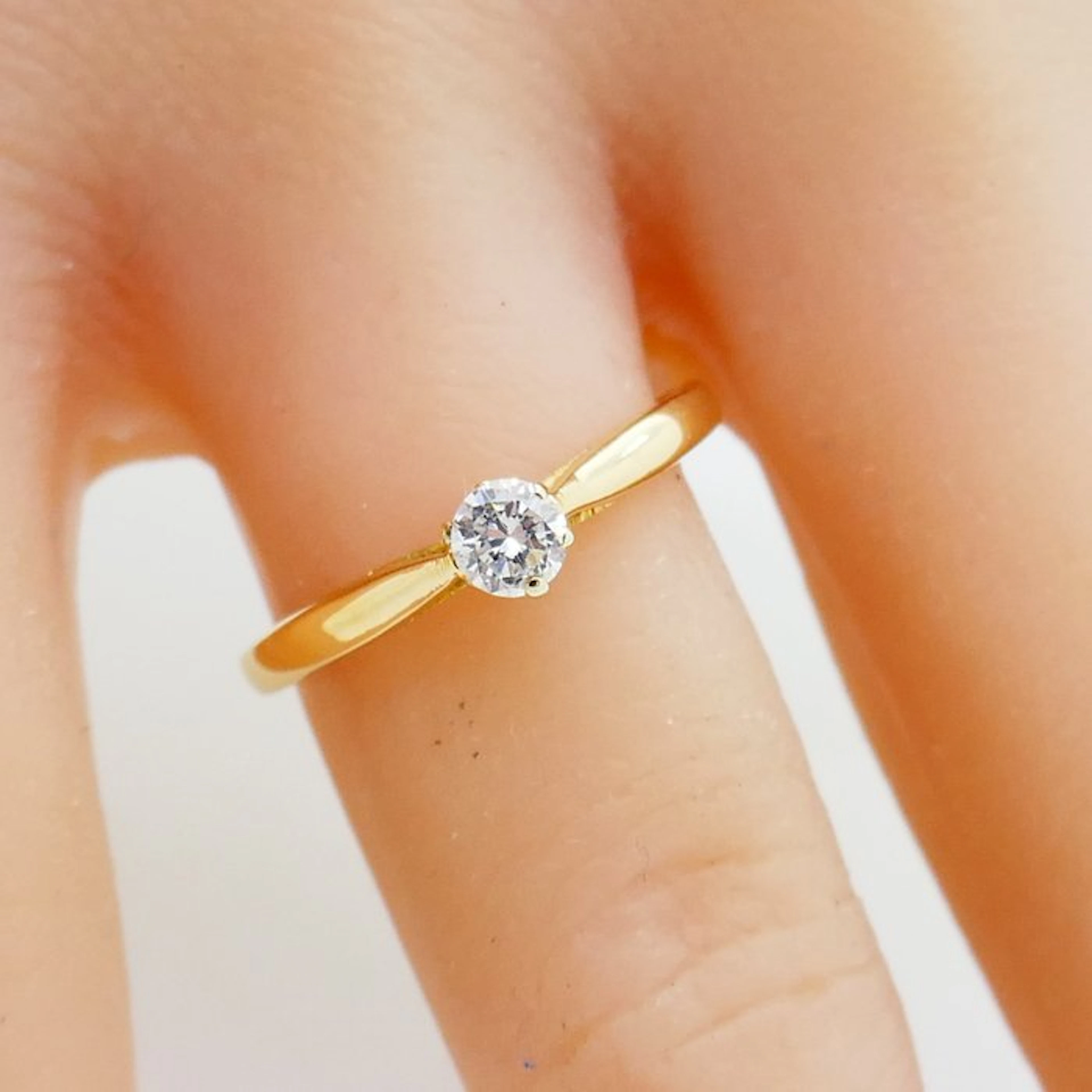 No reserve price - Ring - 18 kt. Yellow gold - 0.20ct. tw. Diamond (Natural)