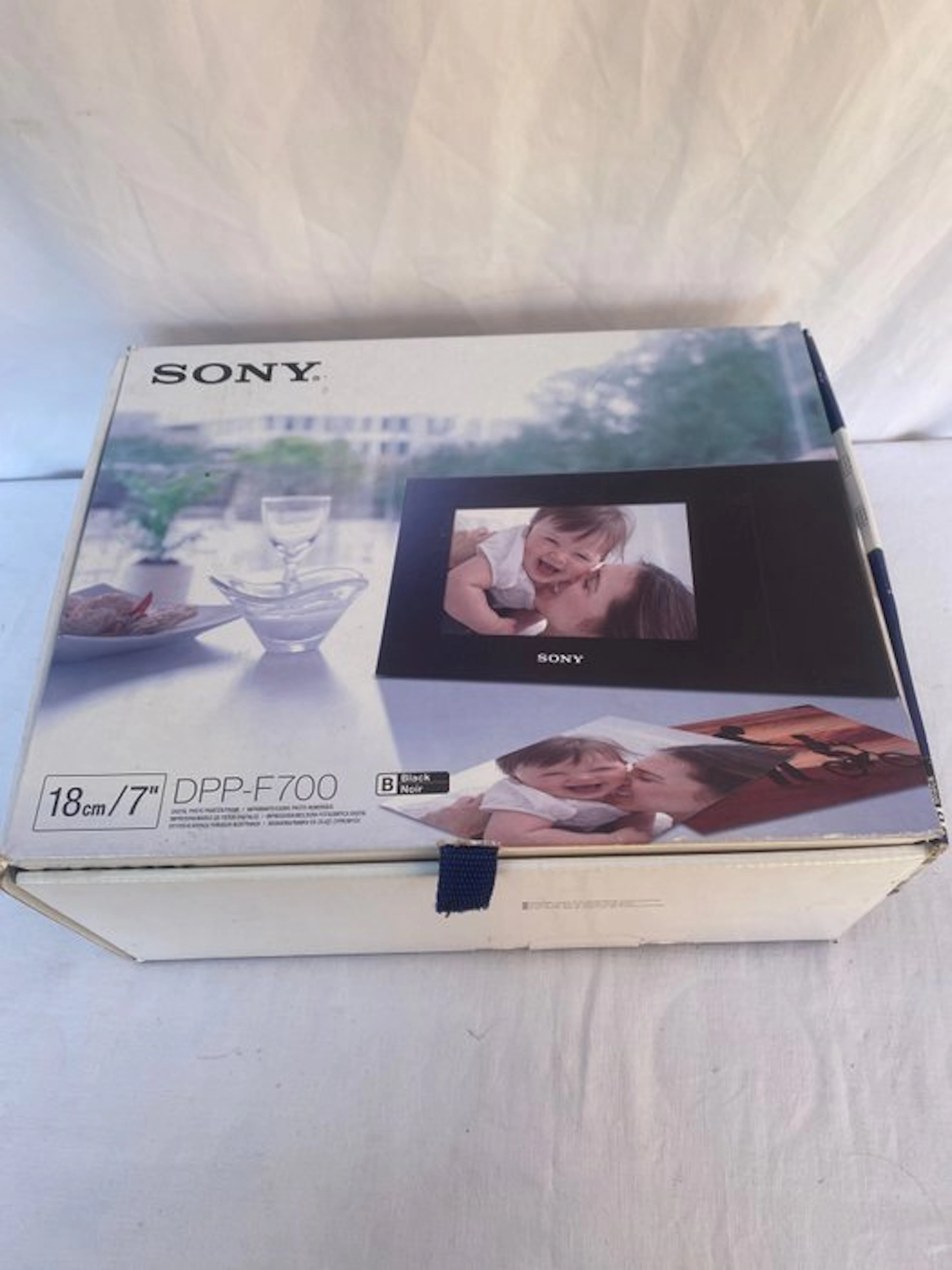 Sony DPP-F700 Digital camera