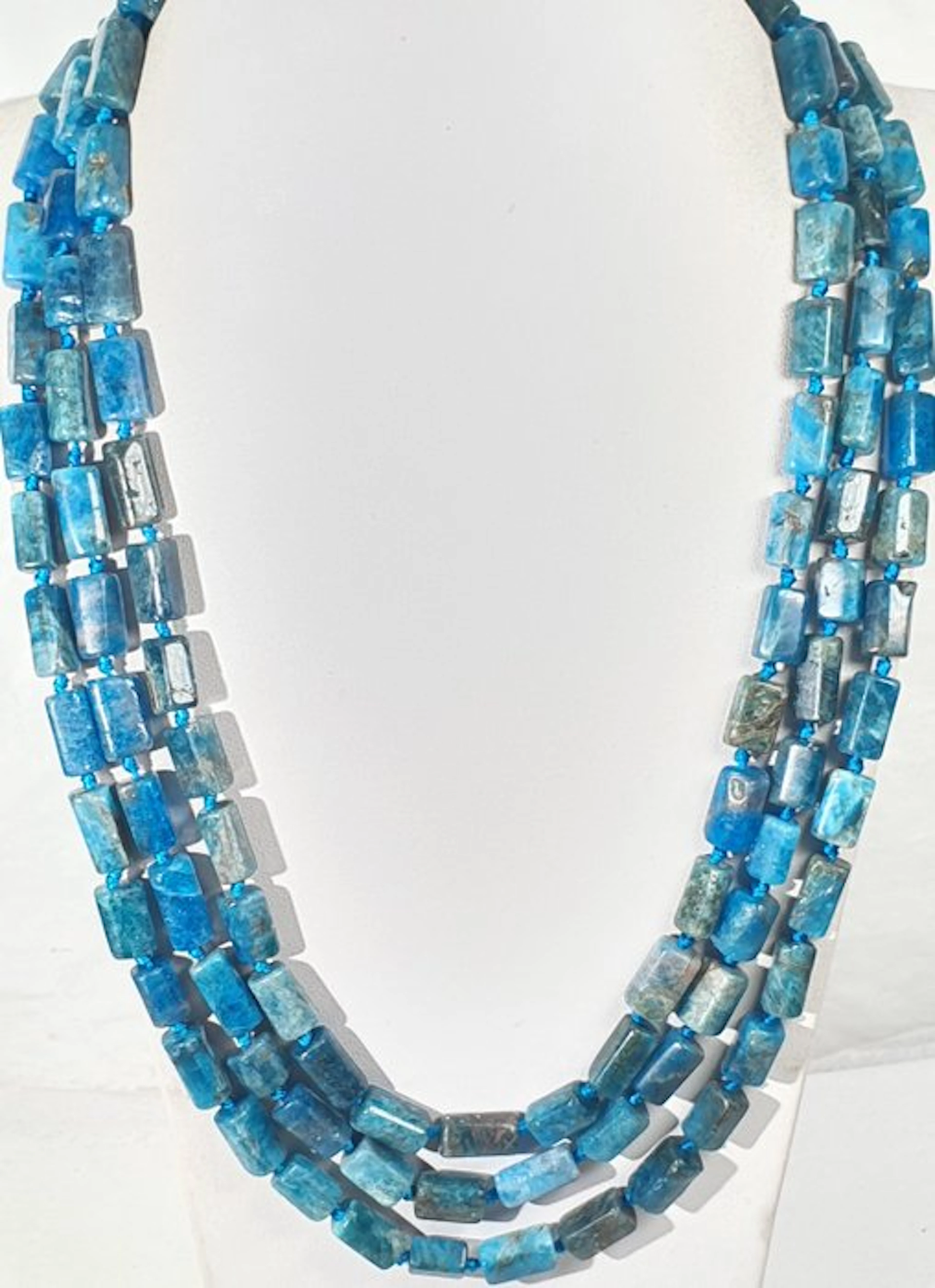 Natural apatite - VERY LONG - Transcendence of God - HIGH QUALITY - Necklace
