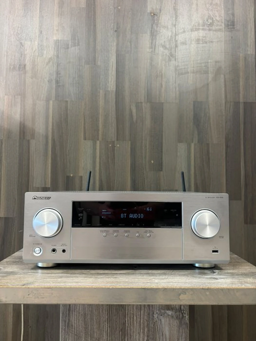Pioneer - VSX-830 / 5.2-Channel Network AV Solid state multi-channel receiver
