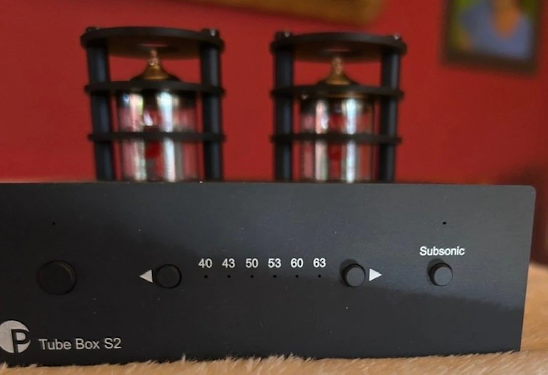 Pro-Ject - Tube Box S2 - Accu Box S2 Preamplifier