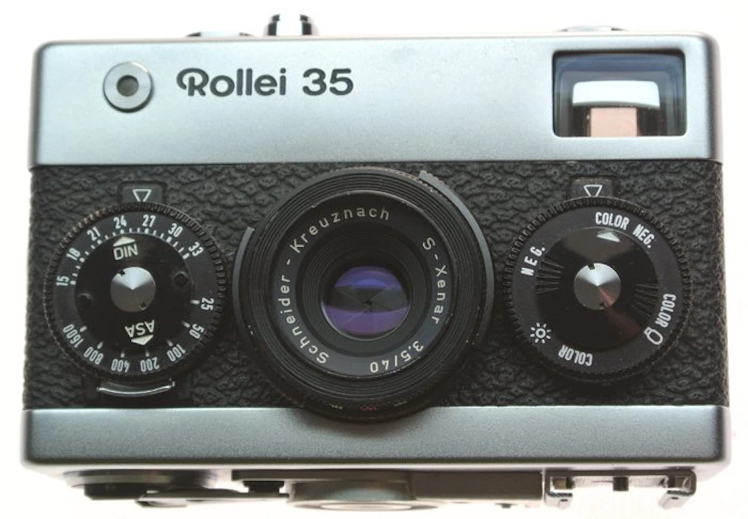 Rollei 35 Schneider S-Xenar lens Analogue camera