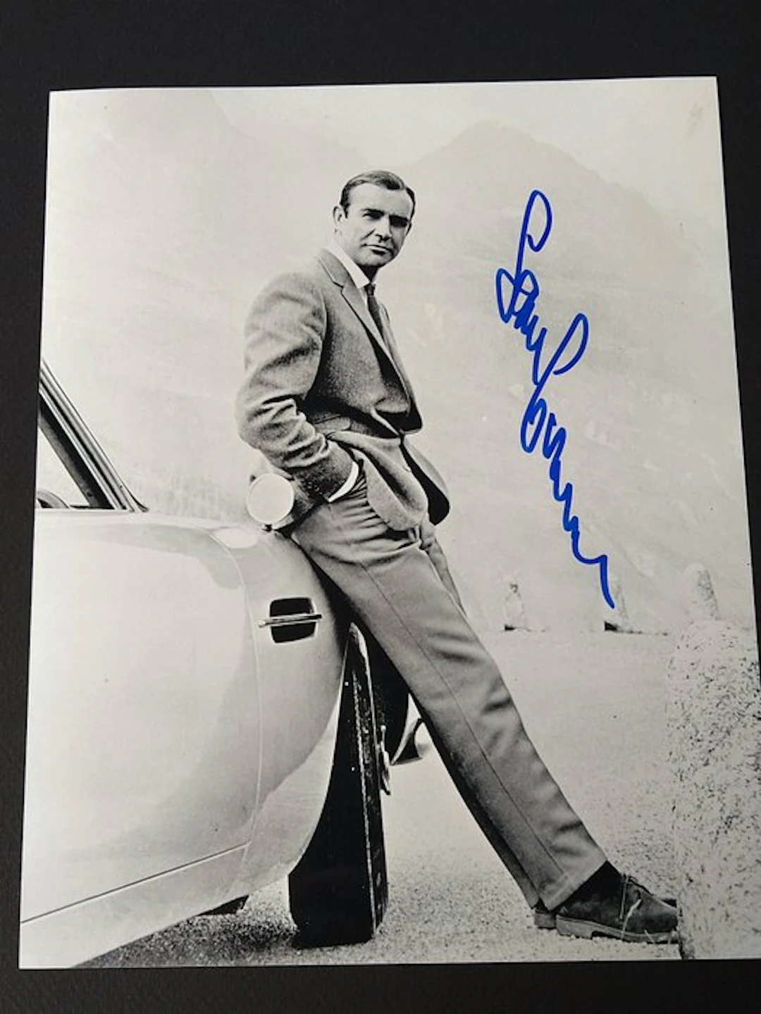James Bond 007: Goldfinger - Sean Connery (+) as 007 - Autograph