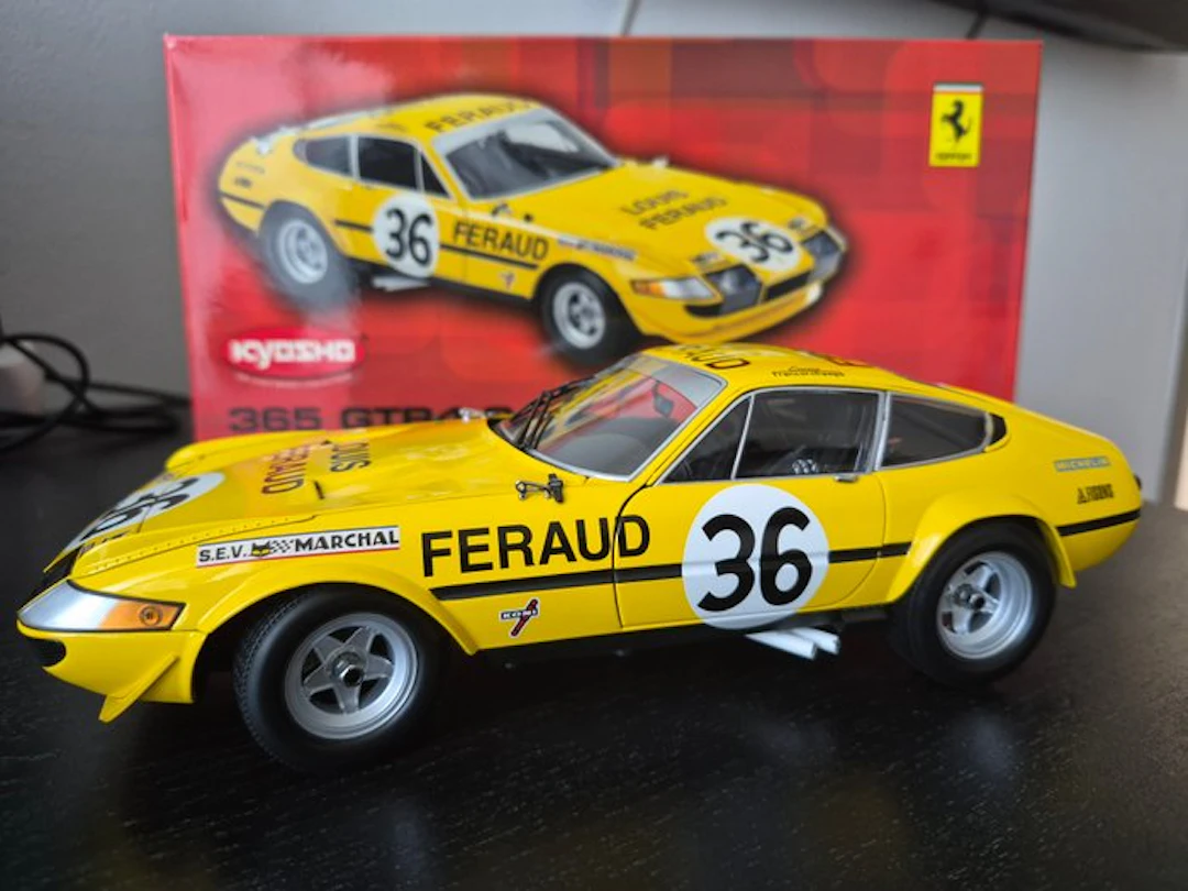 Kyosho 1:18 - Model sports car - Ferrari 365 GTB4...