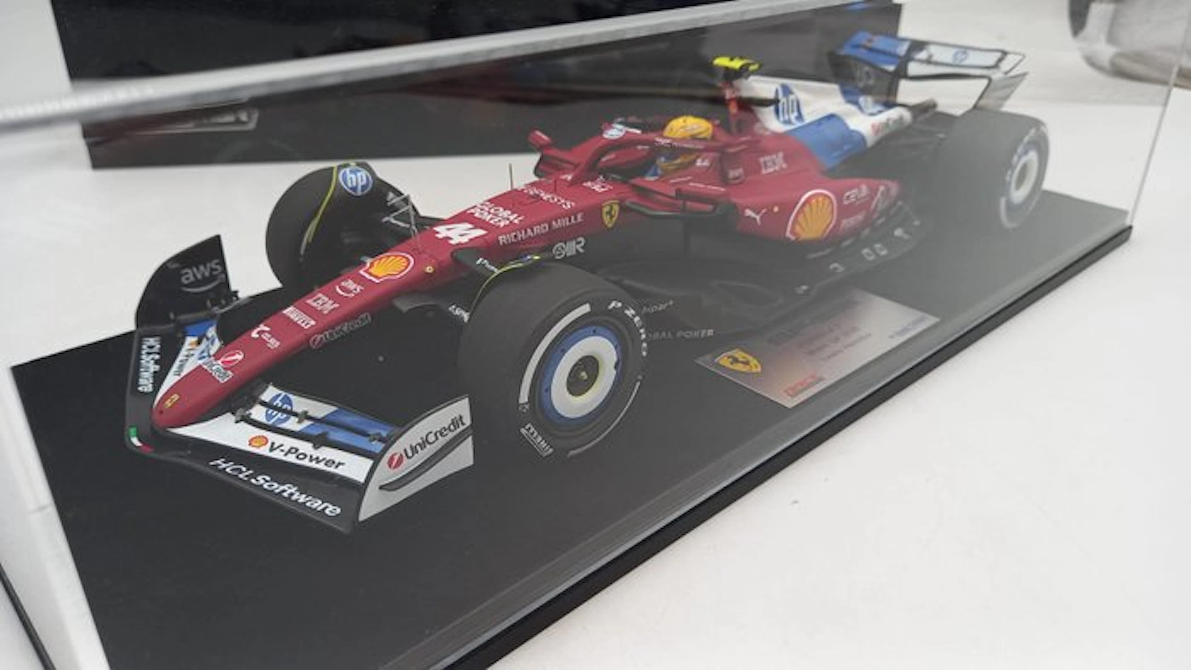 Look Smart 1:18 - Model car - Ferrari SF-25 Lewis...
