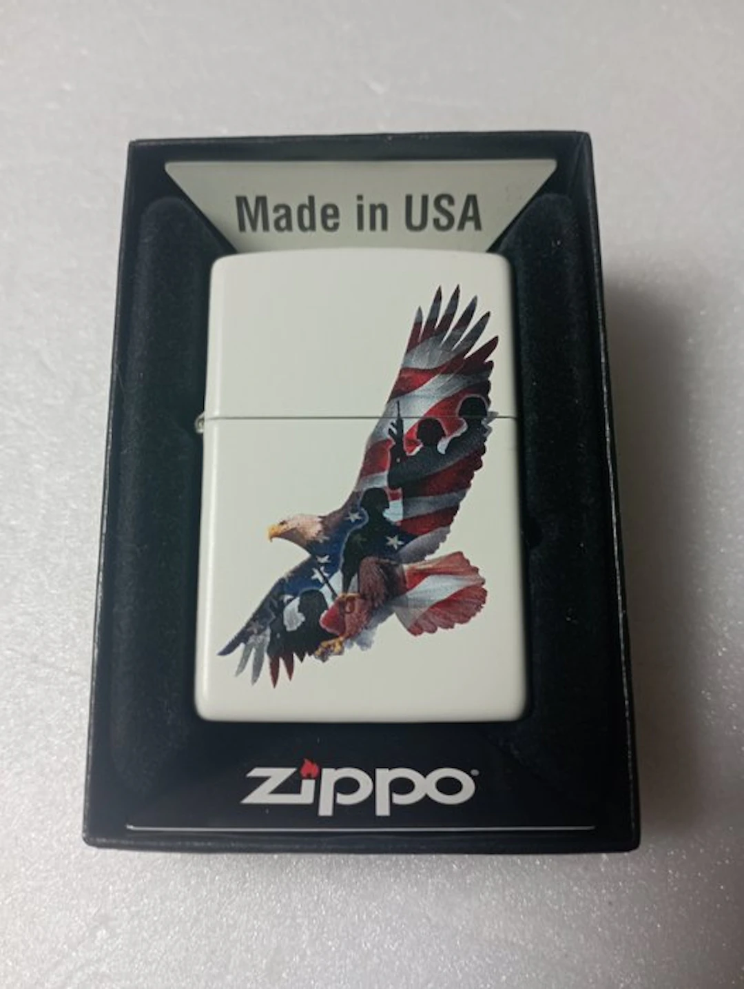 Zippo - Eagle (Estados Unidos) - Lighter - Brass