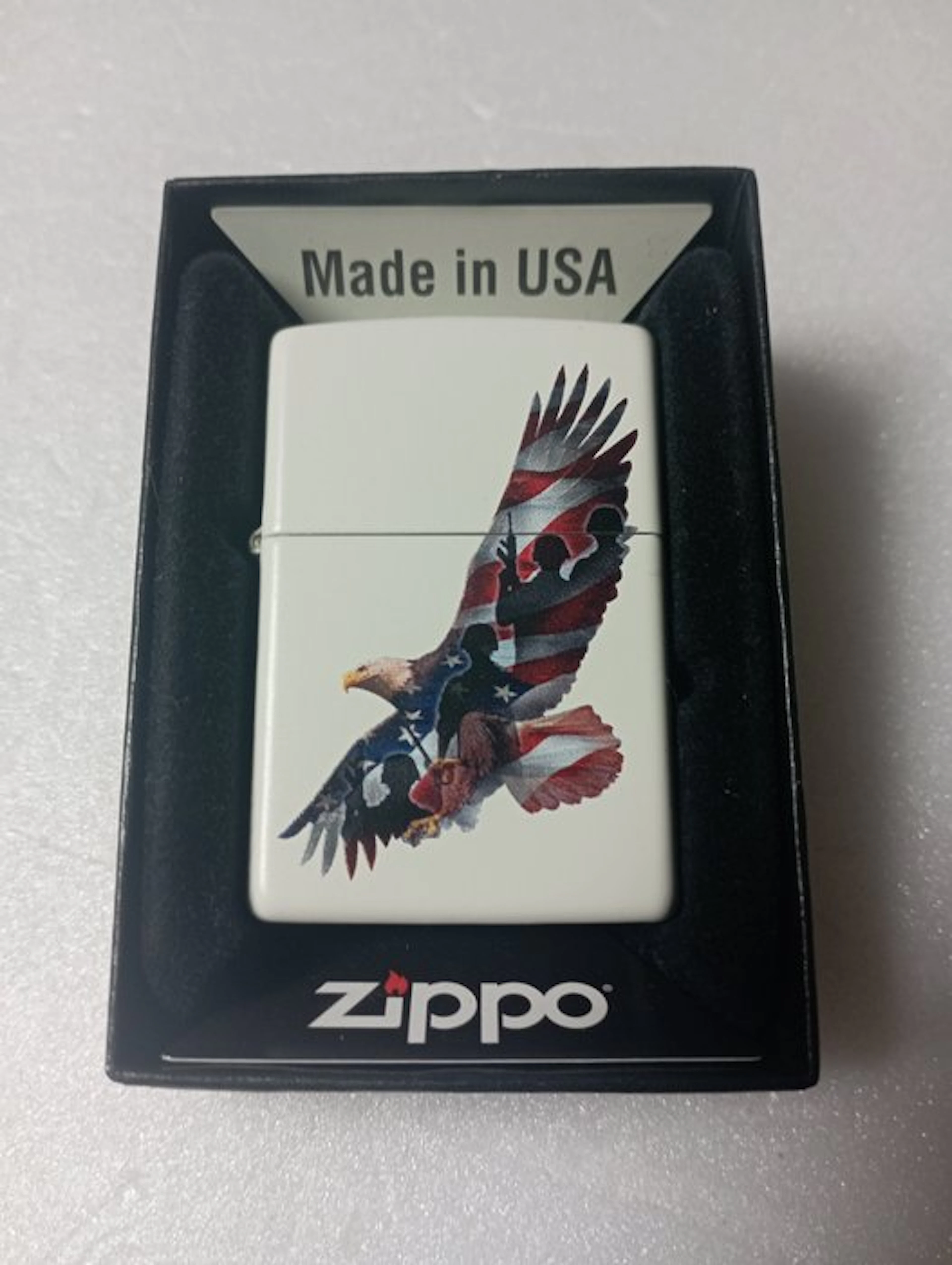 Zippo - Eagle (Estados Unidos) - Lighter - Brass
