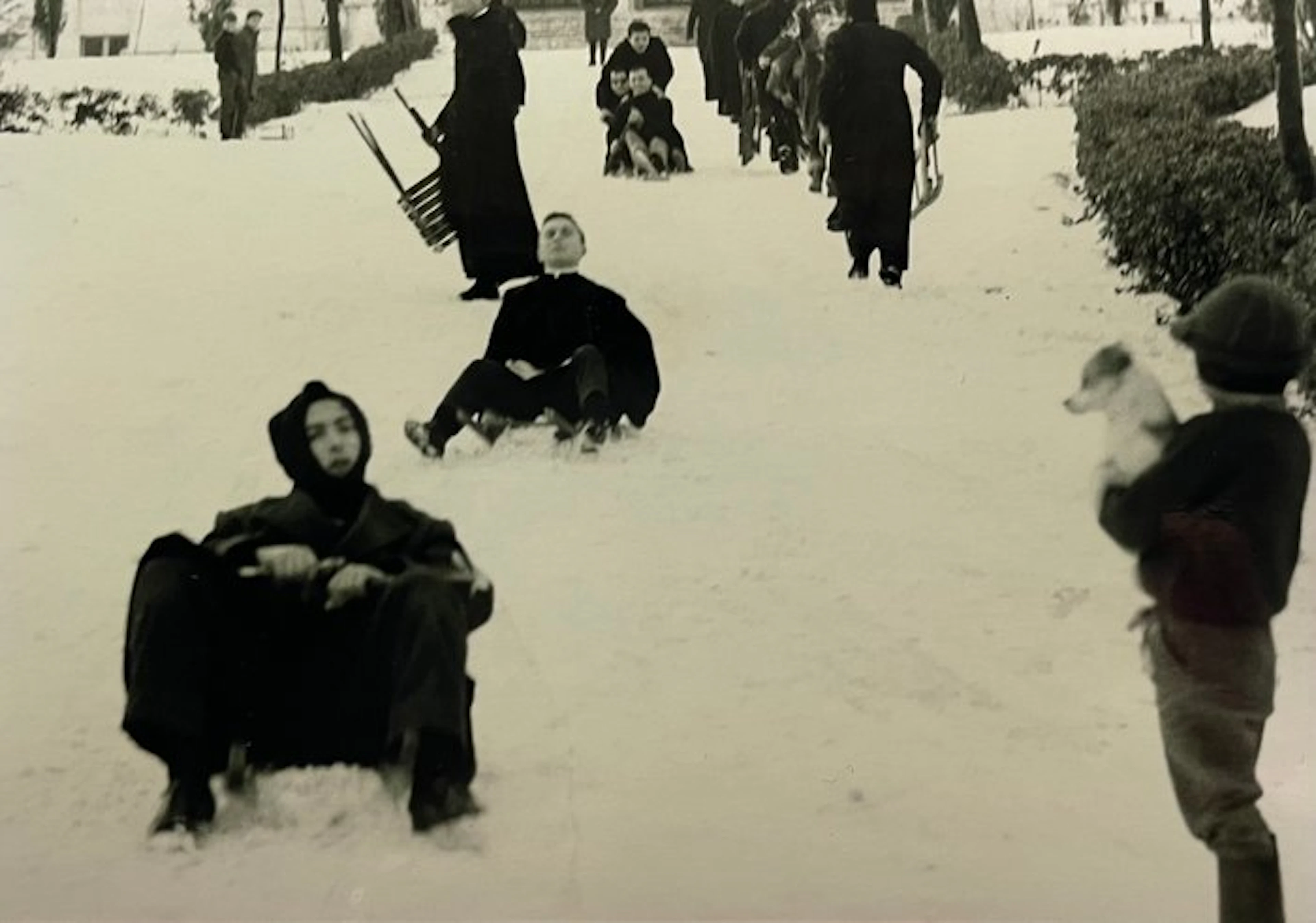 Mario Giacomelli (1925–2000) - Io non ho mani che mi...