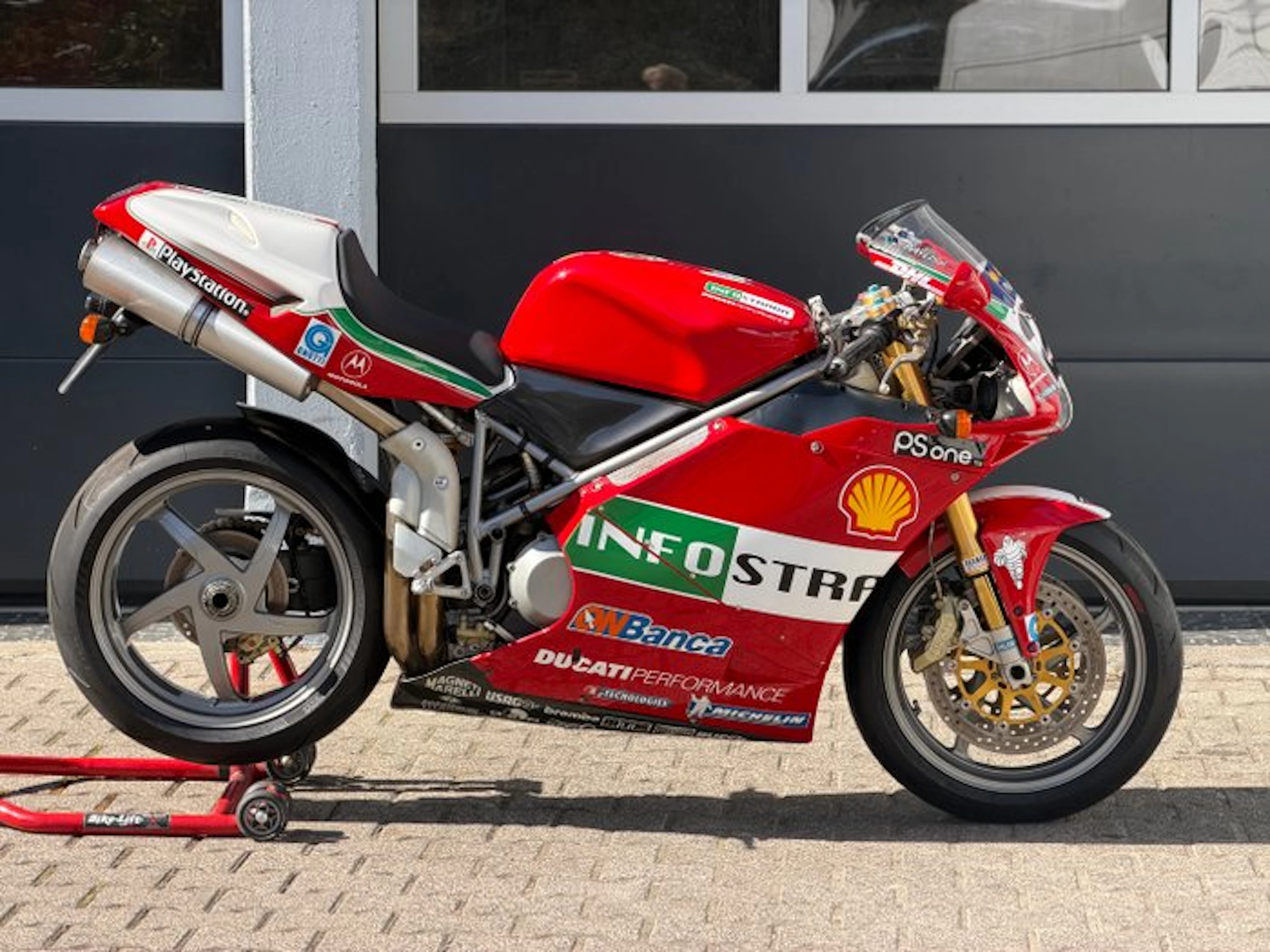 Ducati - 998S - Troy Bayliss - #164/400 - 2002