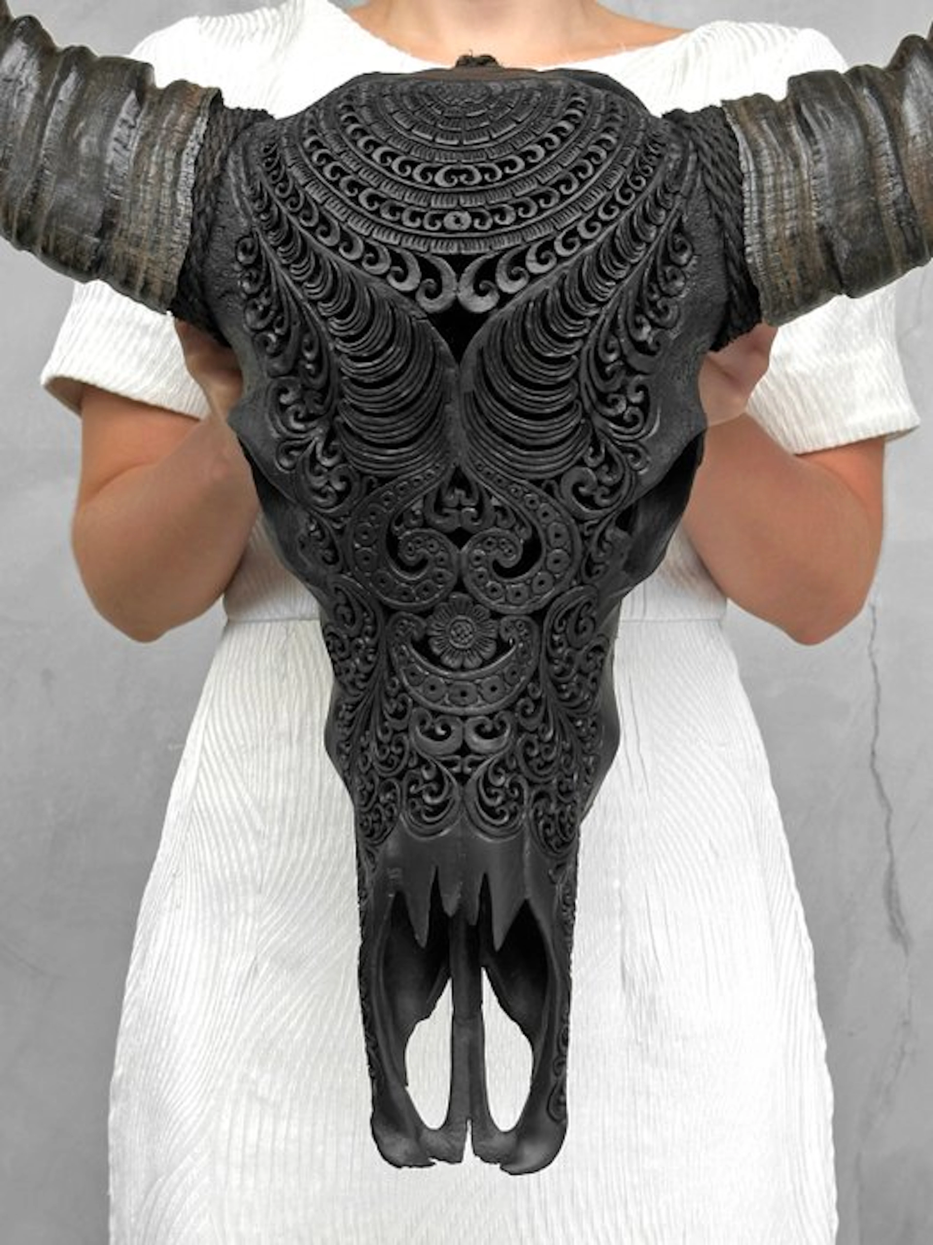 NO RESERVE PRICE - C -Authentic Large Black Hand Carved...