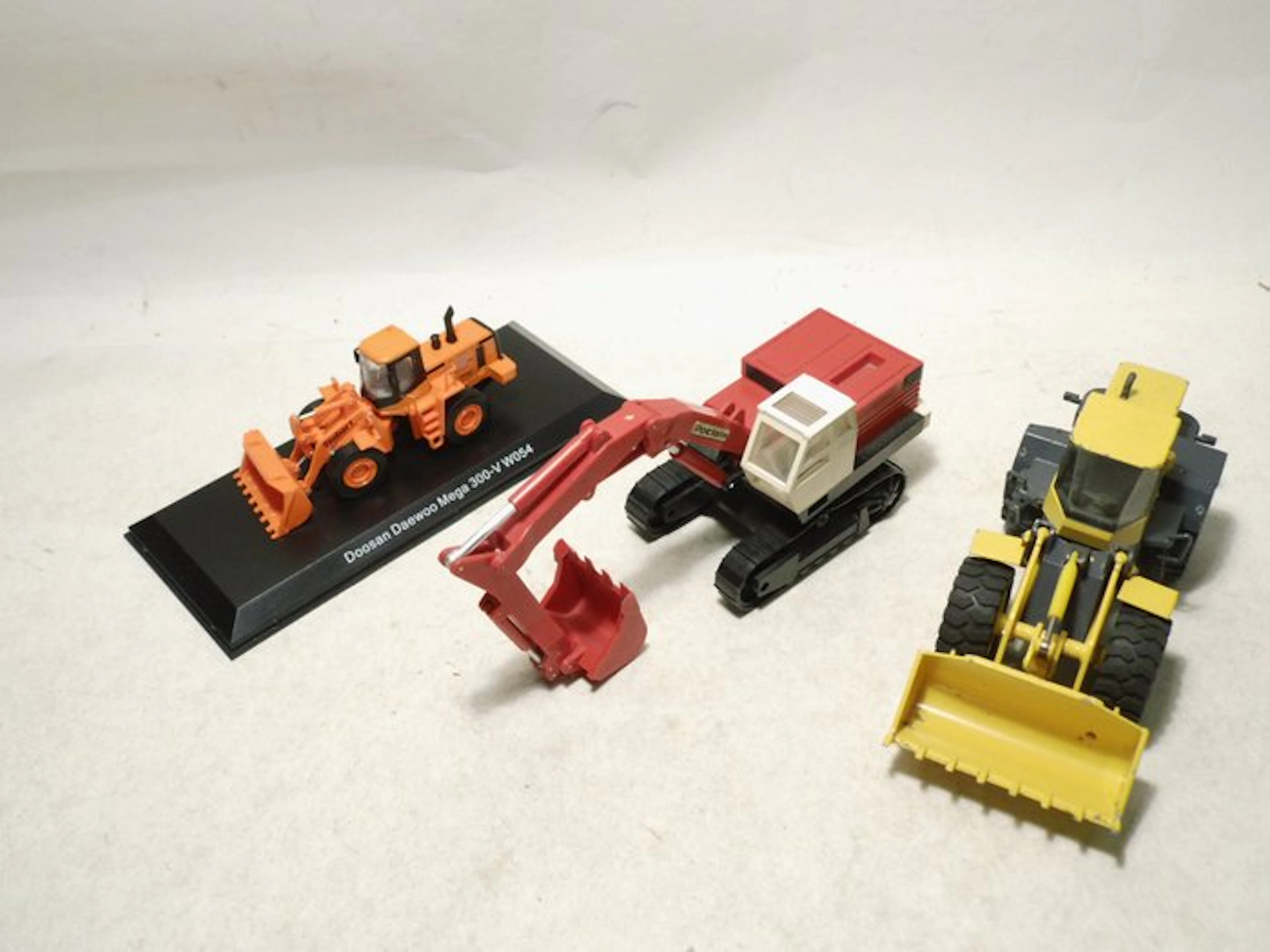 Siku, IXO 1:50 - Model machinery (3) - Doosan Daewoo Mega...