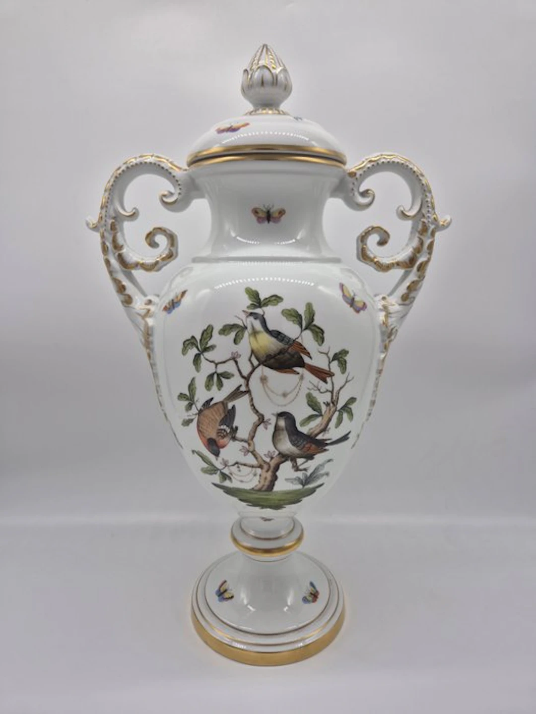 Herend - Große Deckelvase Dekor Rothschild - Lidded vase - Porcelain