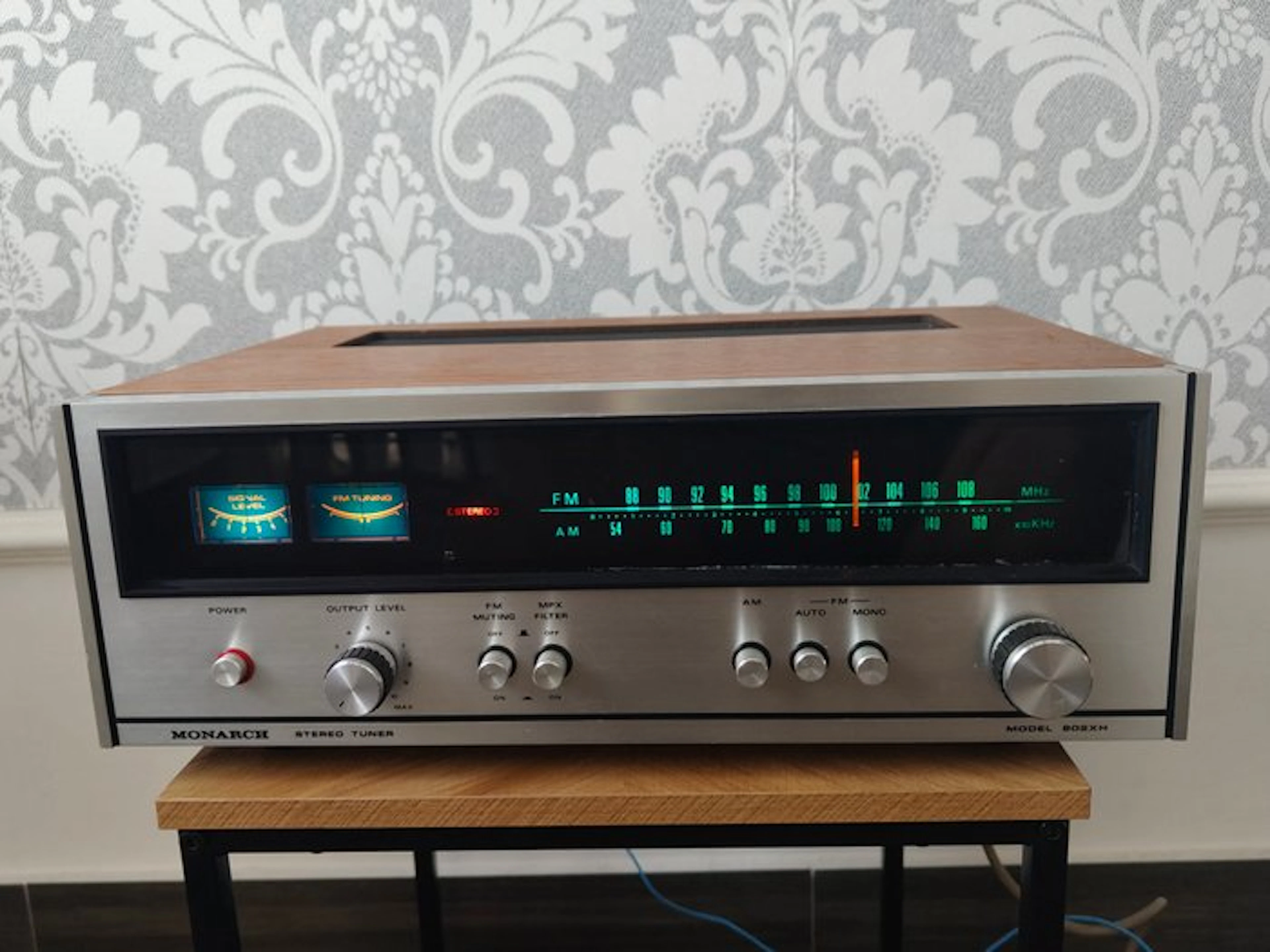 Monarch - 808XH Tuner