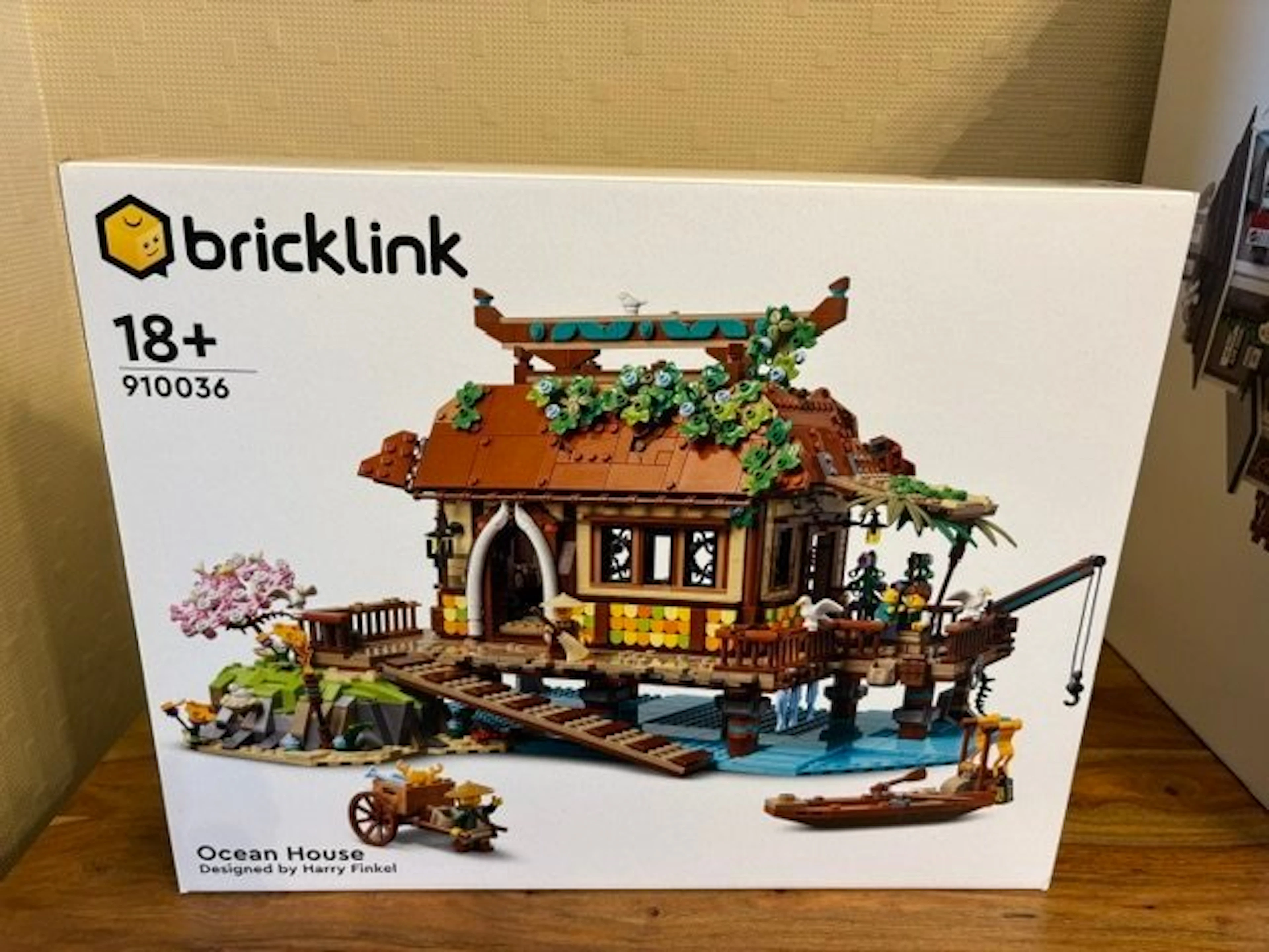 LEGO Set - 910036 - BrickLink Designer Program - Ocean House