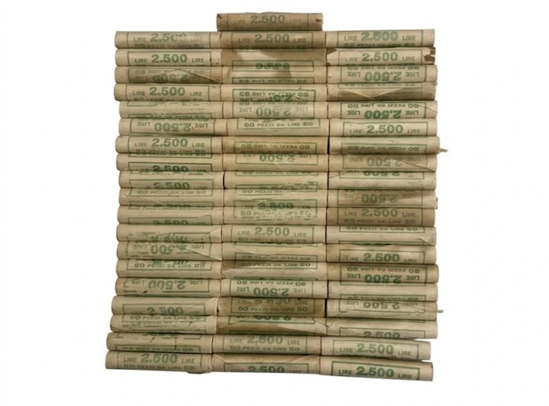 Italy. Lotto 57 rotolini da 50 Lire (totale 142.500 Lire) (No reserve price)