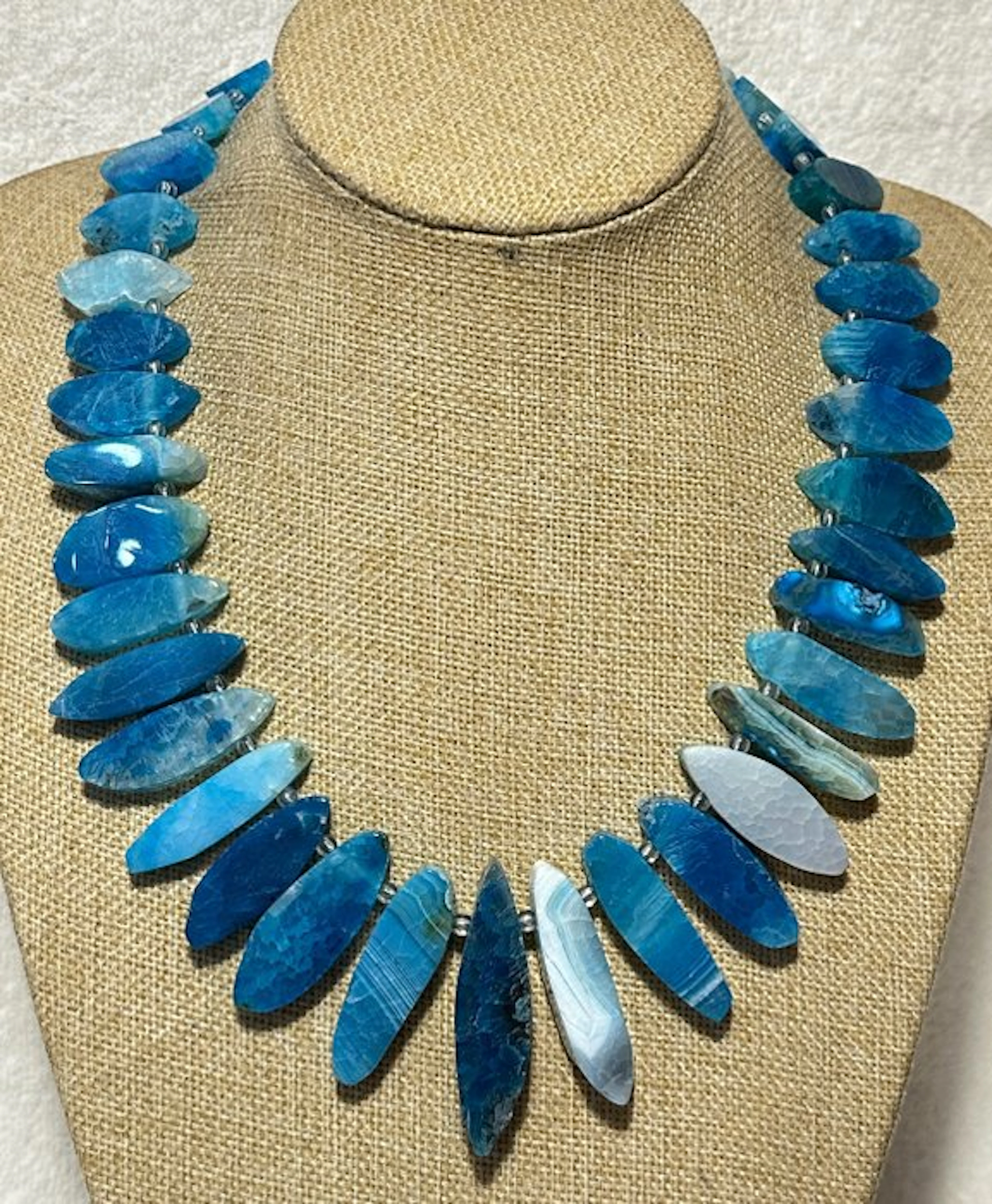 Blue agate from Brazil and natural blue nephrite /1105 ct...