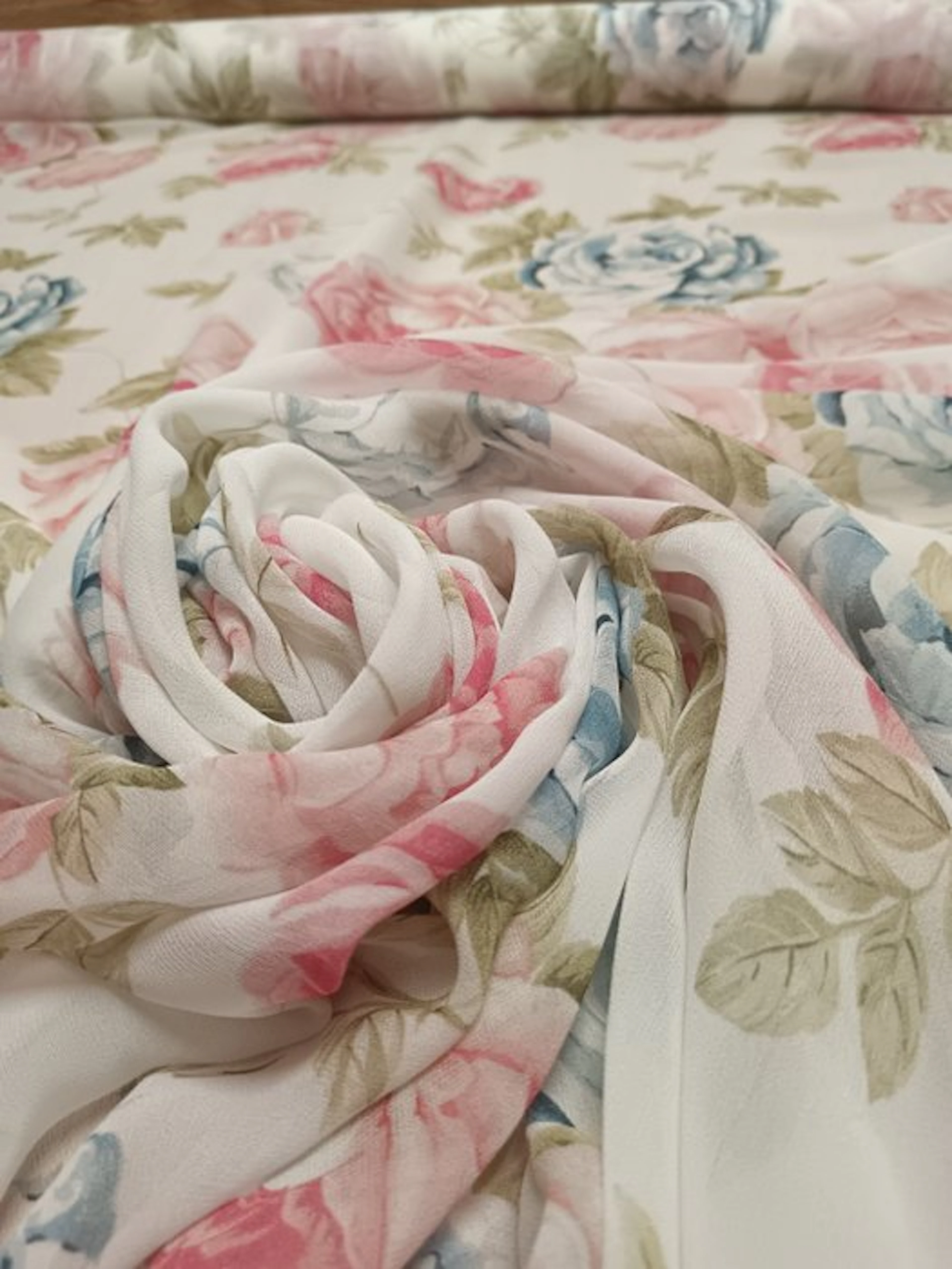 Pure silk E 683 Size 5x1.40 m - Textile - 500 cm - 140 cm - Pure silk.