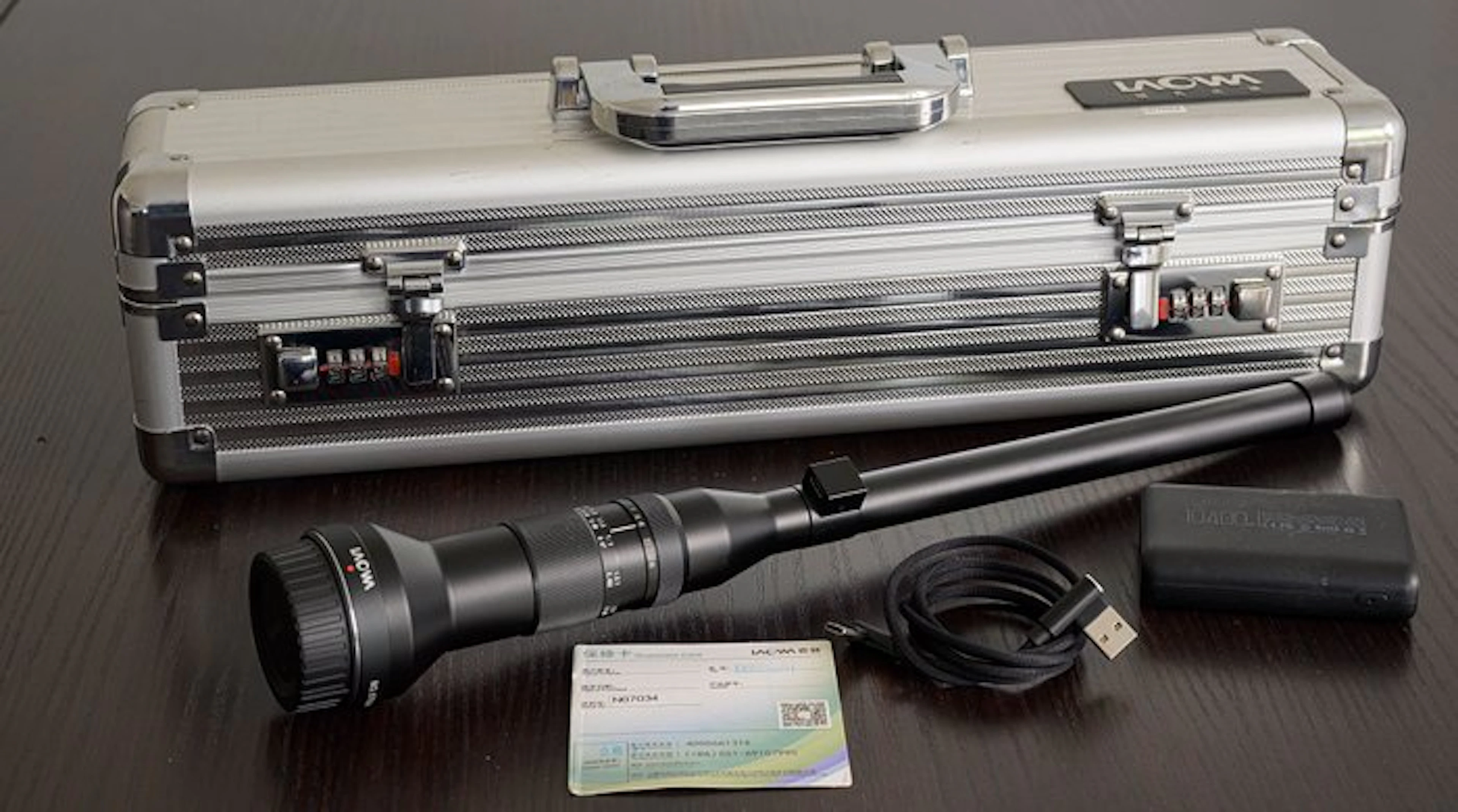 Laowa F14 / 24mm Probe - Macro lens