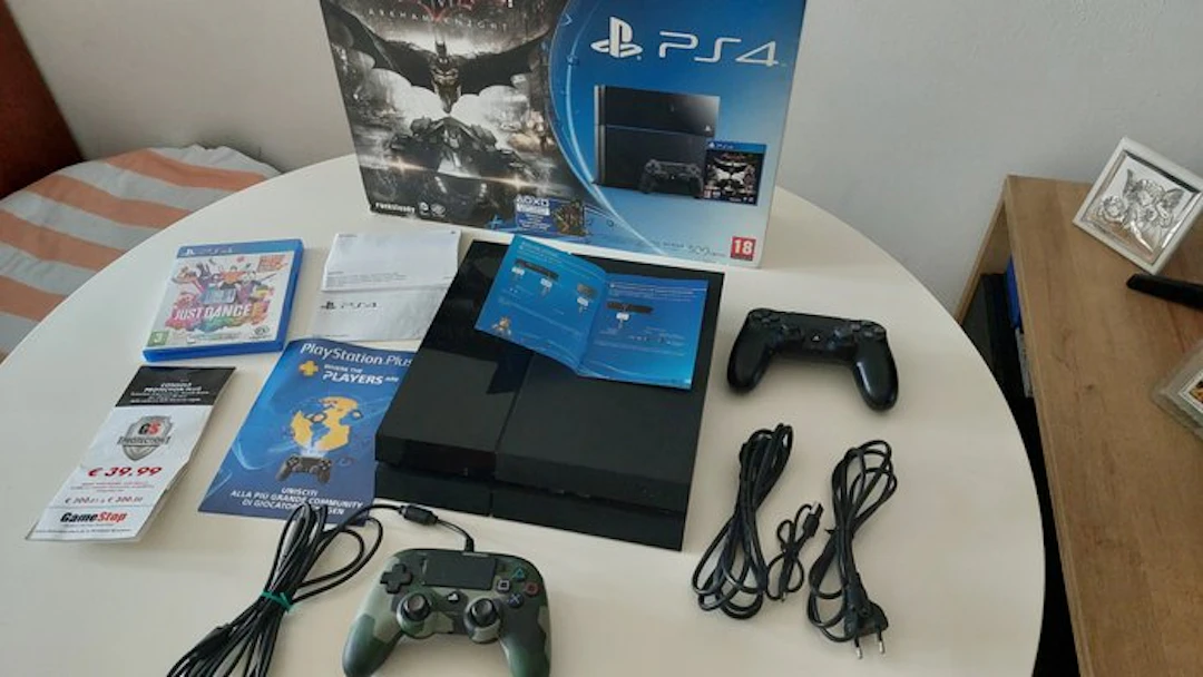 Sony - Playstation 4 (PS4) - PlayStation 4 Batman Arkham...