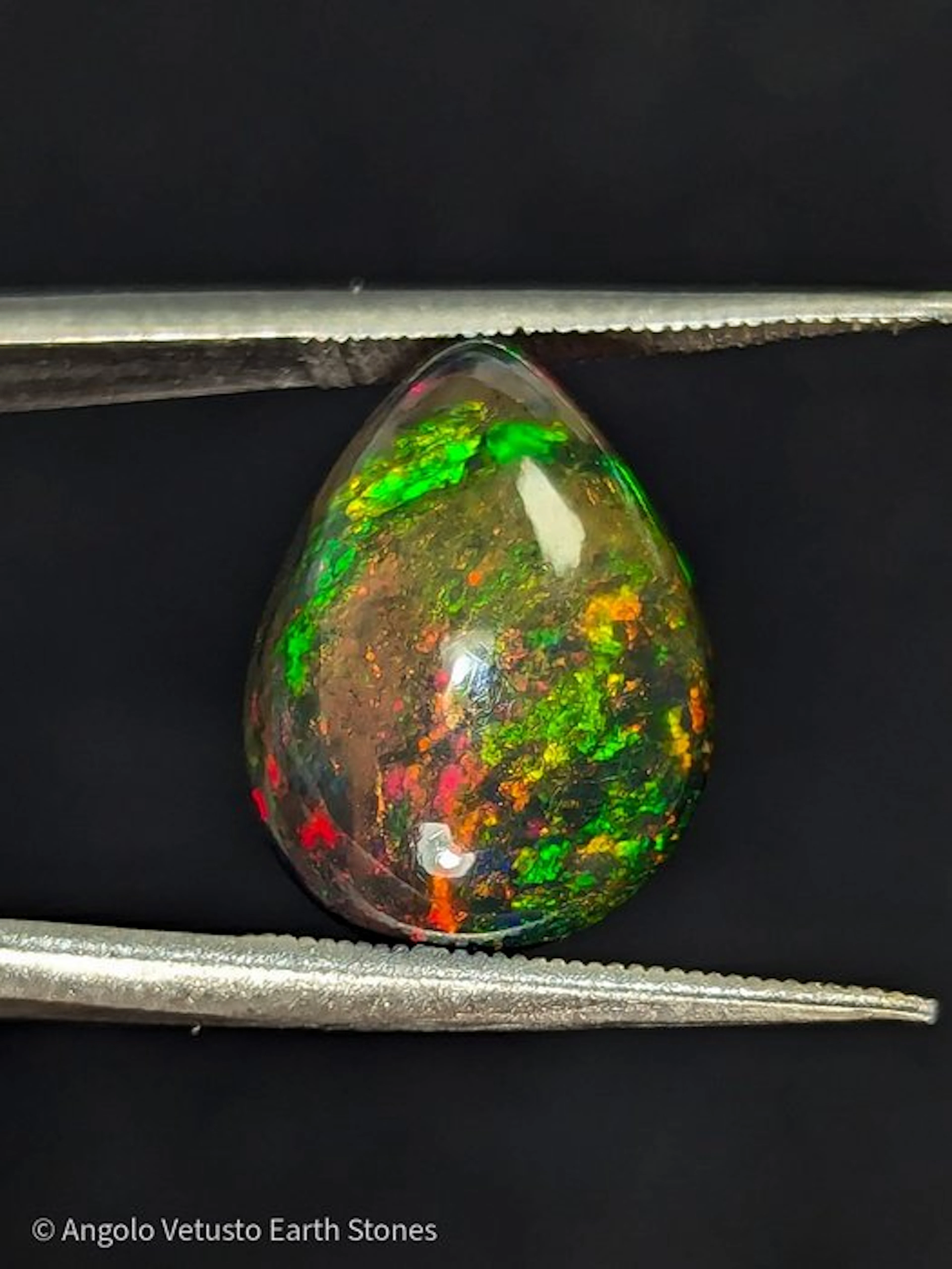 3.12 ct – Exceptional Ethiopian Black Opal – Vivid...