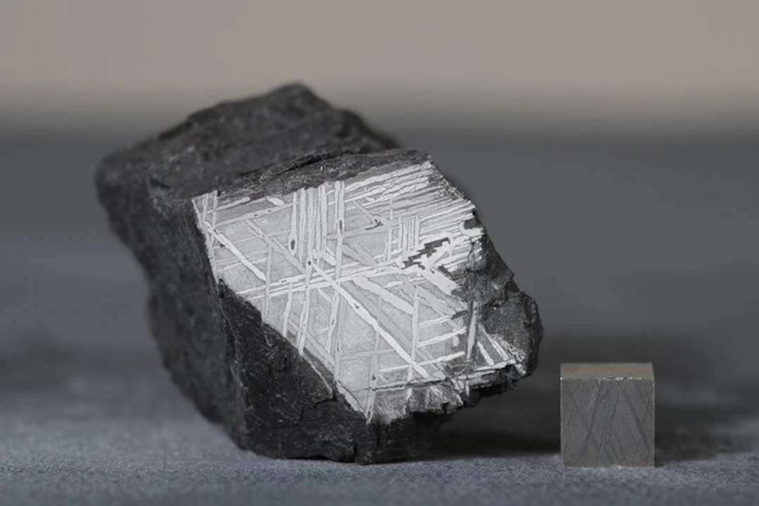 Saint-Aubin French Iron Meteorite - 318 g
