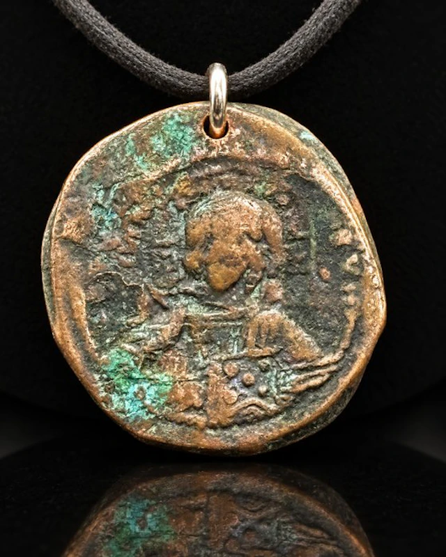 Byzantine Bronze Necklace with a Pantocrator coin - 50 cm