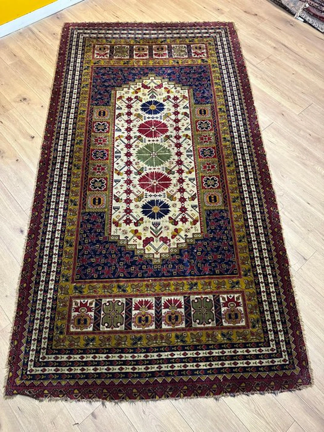 Classic Kazak Kelim rug – machine-woven with a geometric...