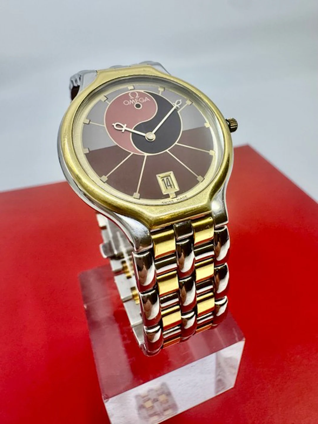 Omega - De Ville Symbol - Yin Yang - 18k Gold / SS - No...