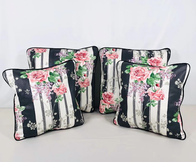 SANDERSON- New set of four cushions made with Sanderson fabric - Cushion