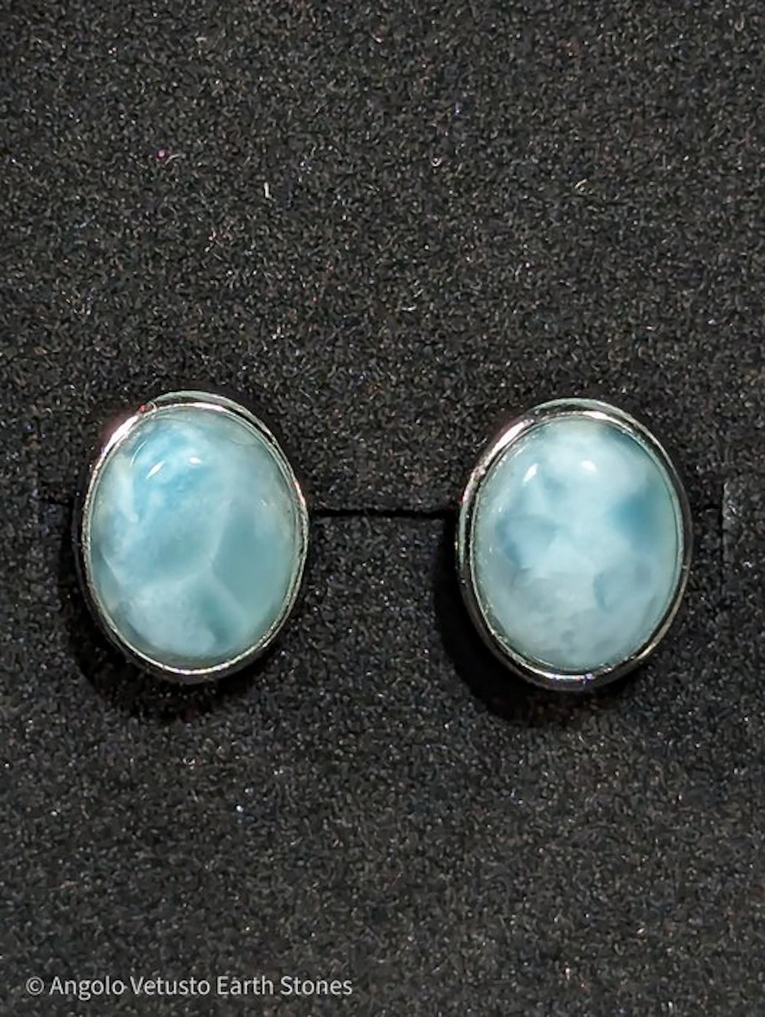 1.58 g - Beautiful 925 Silver Earrings