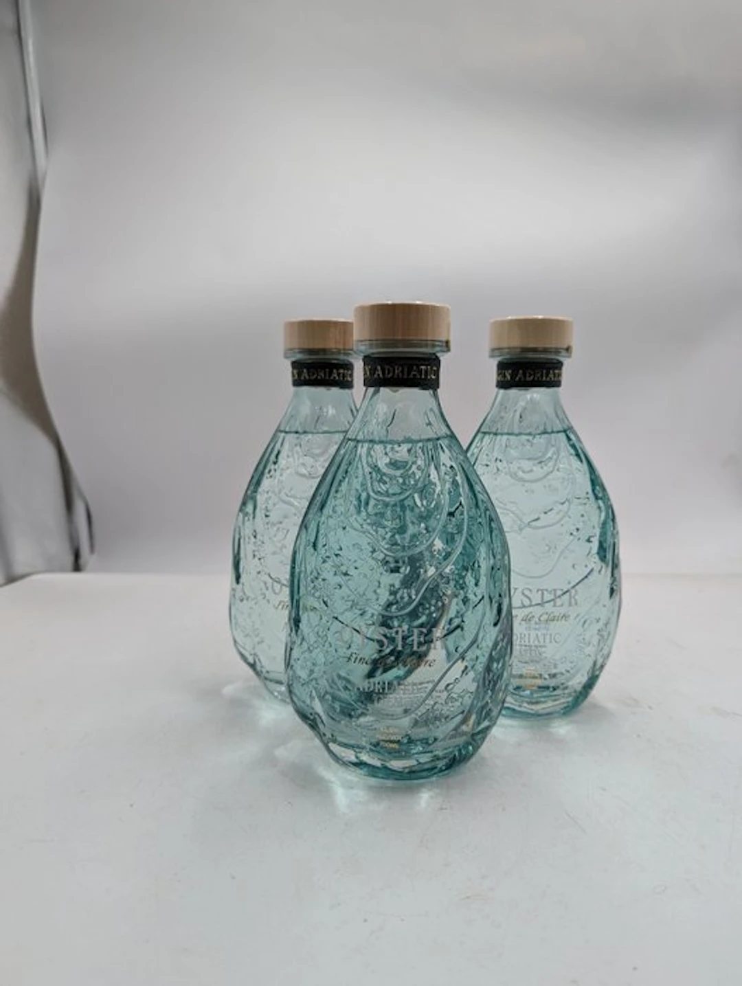 Oyster - Fine de Claire Adriatic Gin - Montenegro - 70cl - 3 bottles