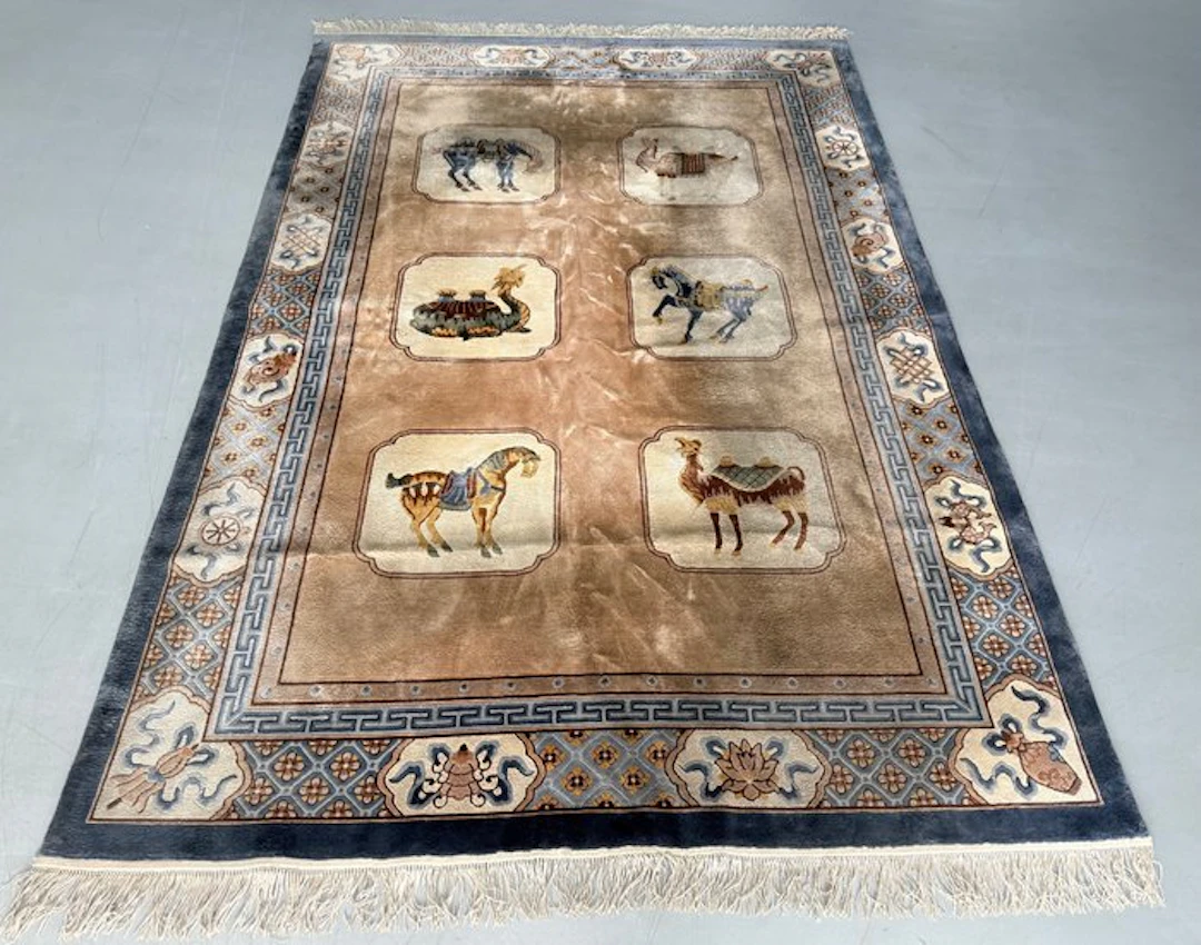 Exclusive China Beijing Design - Carpet - 290 cm - 182 cm