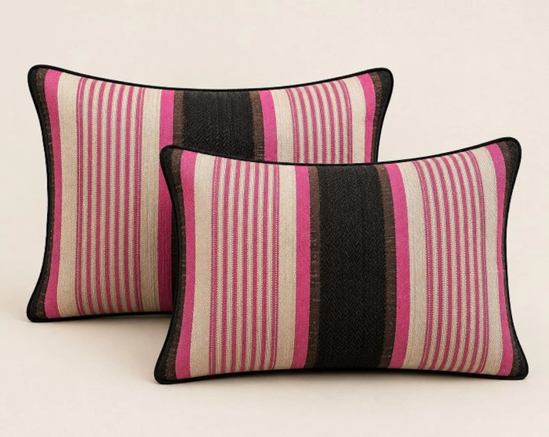 NINA CAMPBELL - New pair of cushions made with Nina Campbell fabric - Cushion