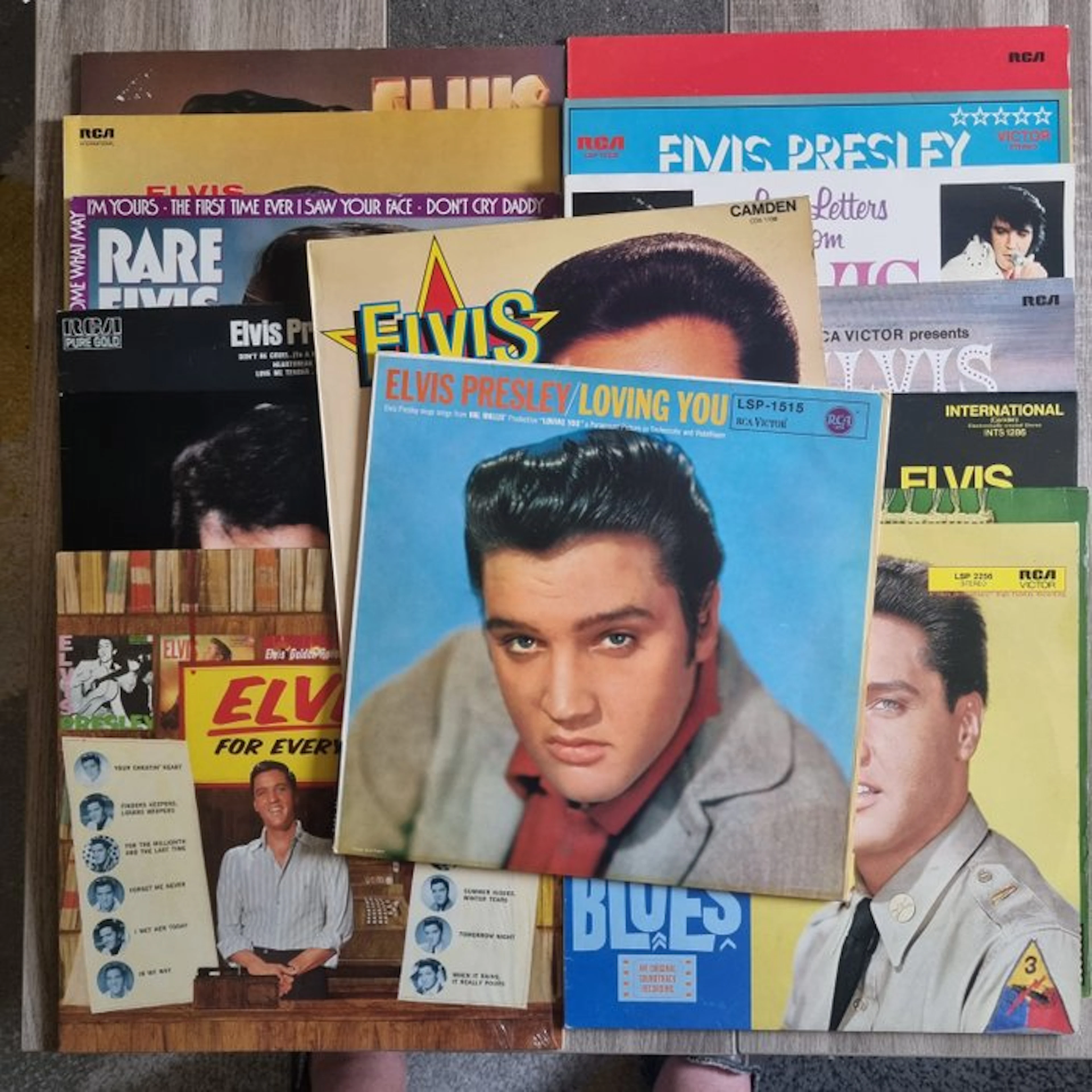 Elvis Presley - 15 LP Vinyles Elvis Presley - Divers...