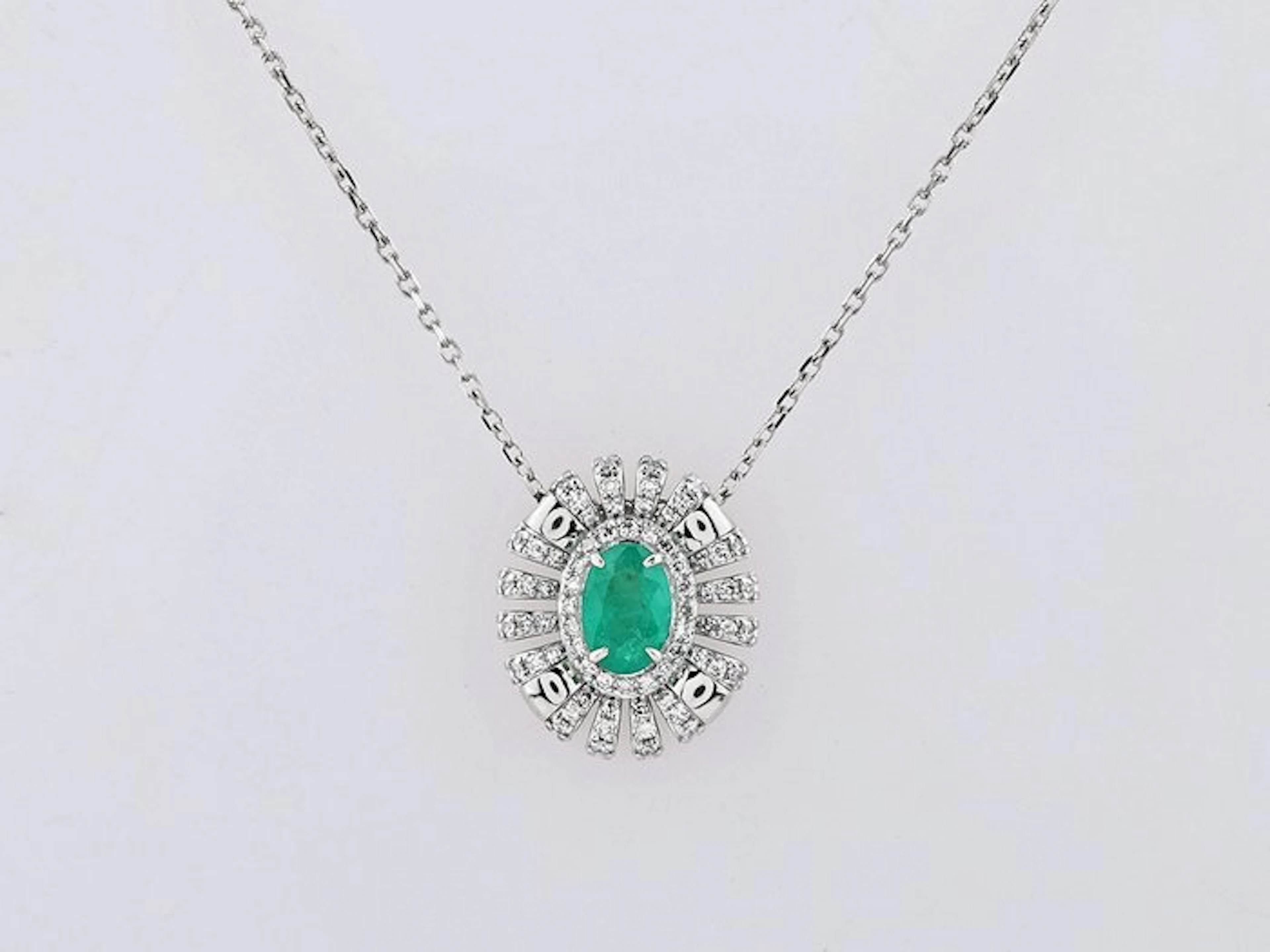 Necklace with pendant - 14 kt. White gold - 0.55ct. tw. Emerald - Diamond