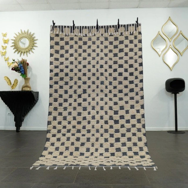 Artisanal Berber rug – natural wool – unique piece...