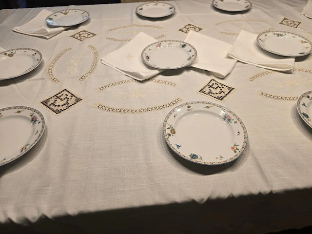 Tablecloth (9) - 215 cm - 165 cm