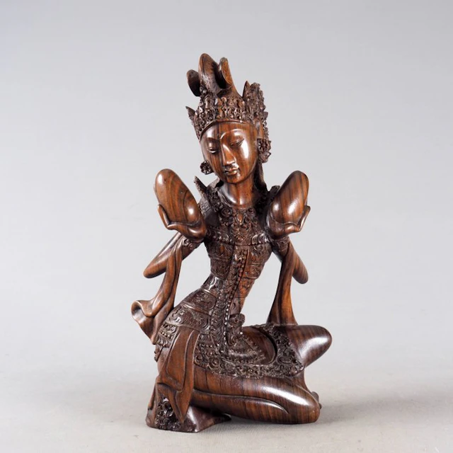 Woodcarving statue of Dewi Winata - Bali Indonesia (No reserve price)