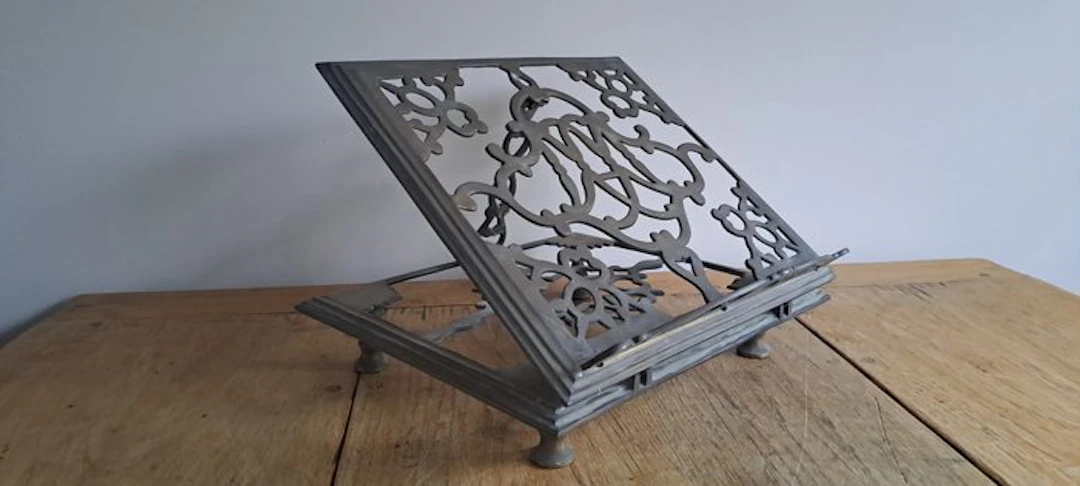 Stand - Bronze