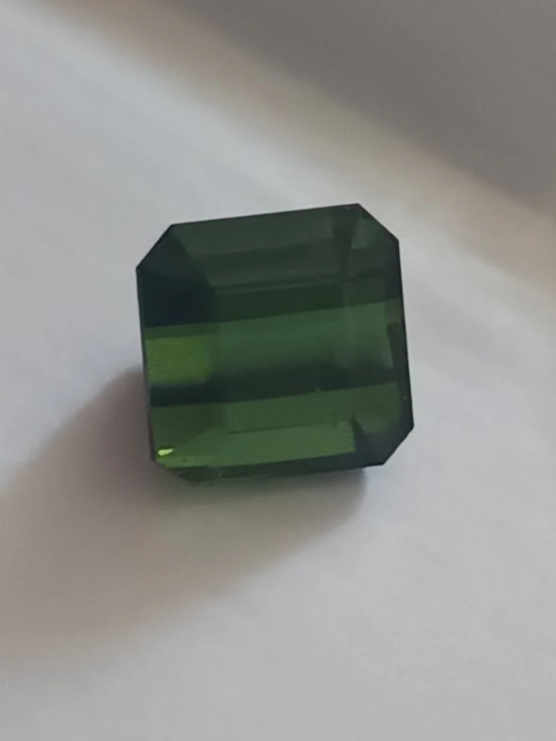 No reserve price - 1 pcs Green