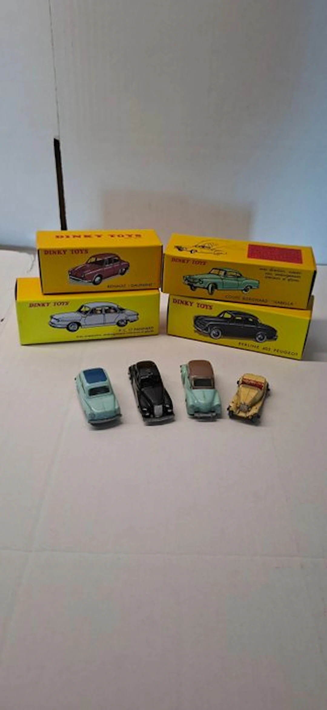 1:43 - Model car (8) - Dinky Toy/Atlas en Sifu - Rare Sifu plastic models