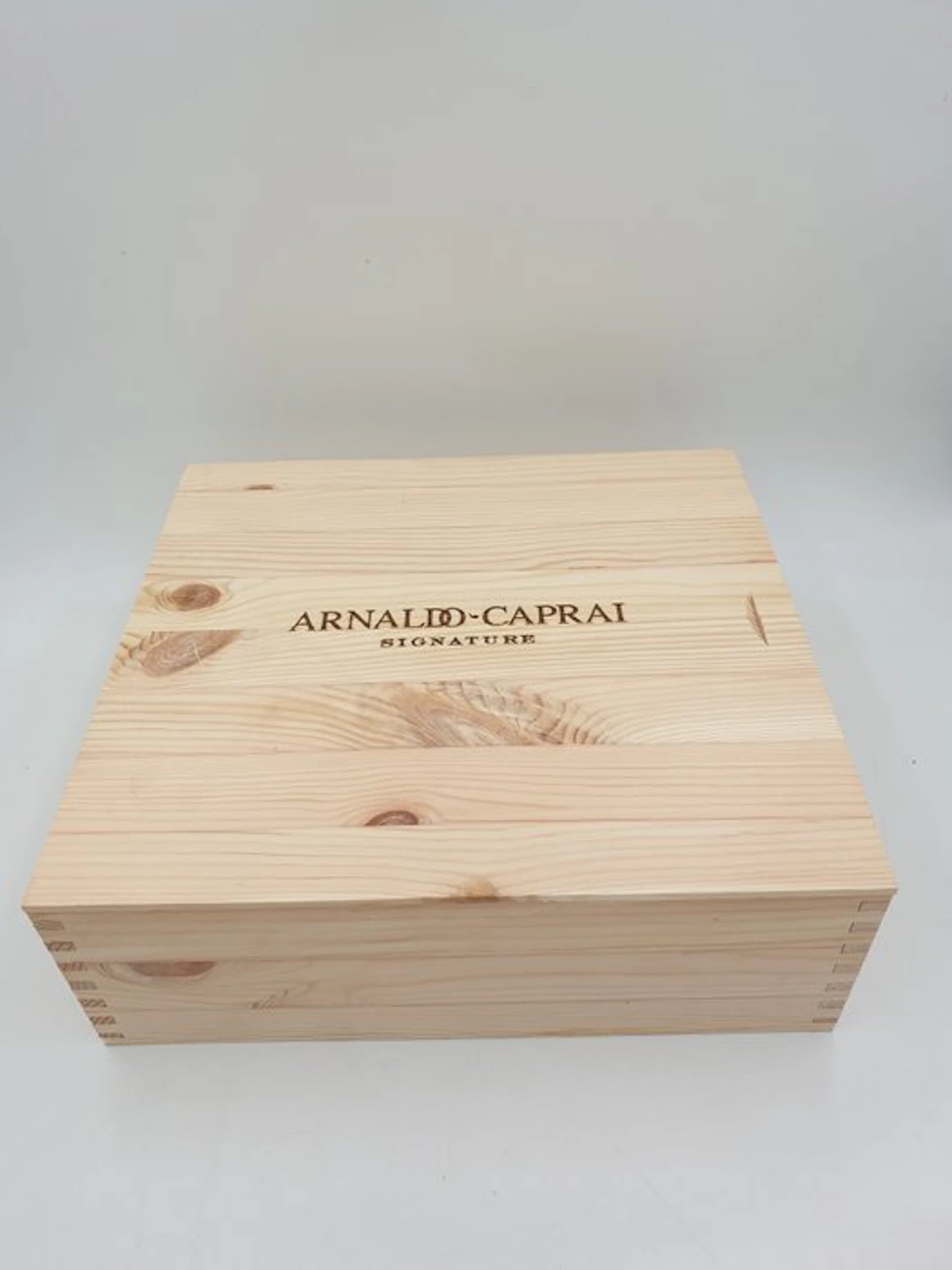 2016 , 2018 & 2019 Arnaldo Caprai Belcompare Library