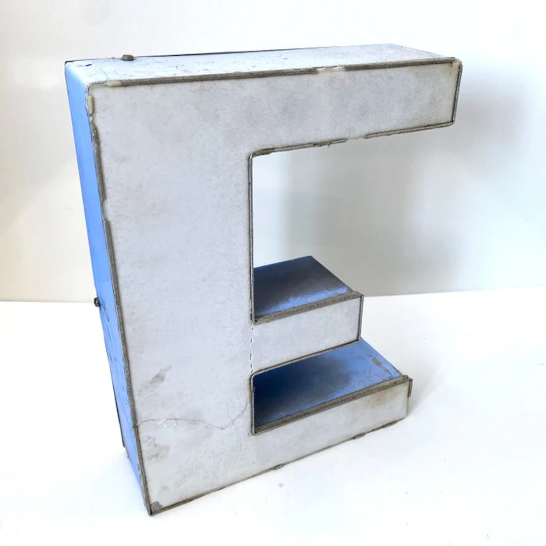 Decorative ornament - Advertising letter E