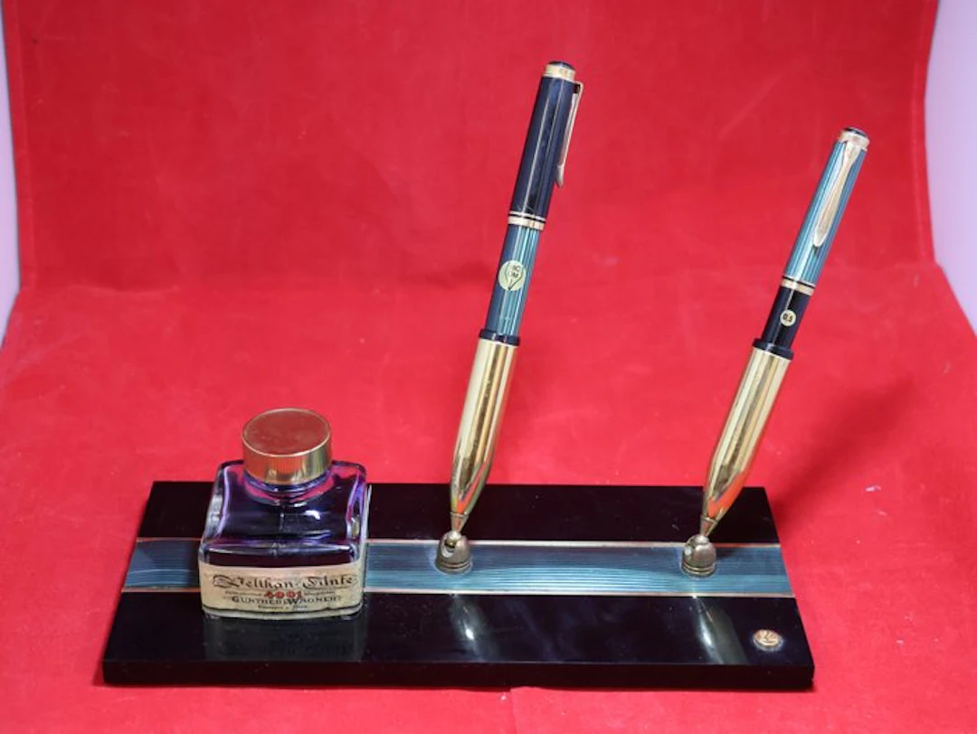 Pelikan - M400 - Fountain pen