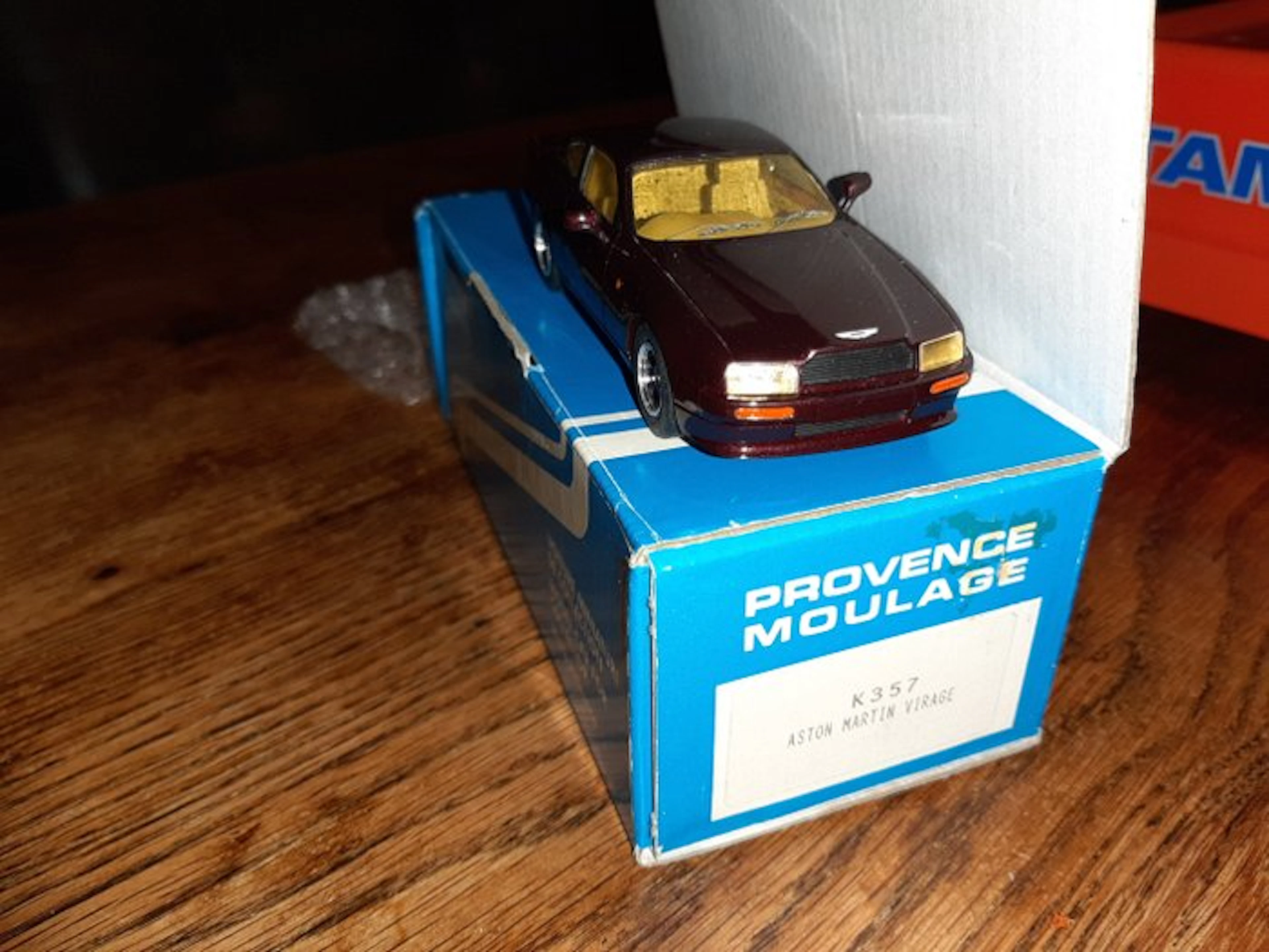 Provence Moulage 1:43 - Model car - Aston Martin Virage