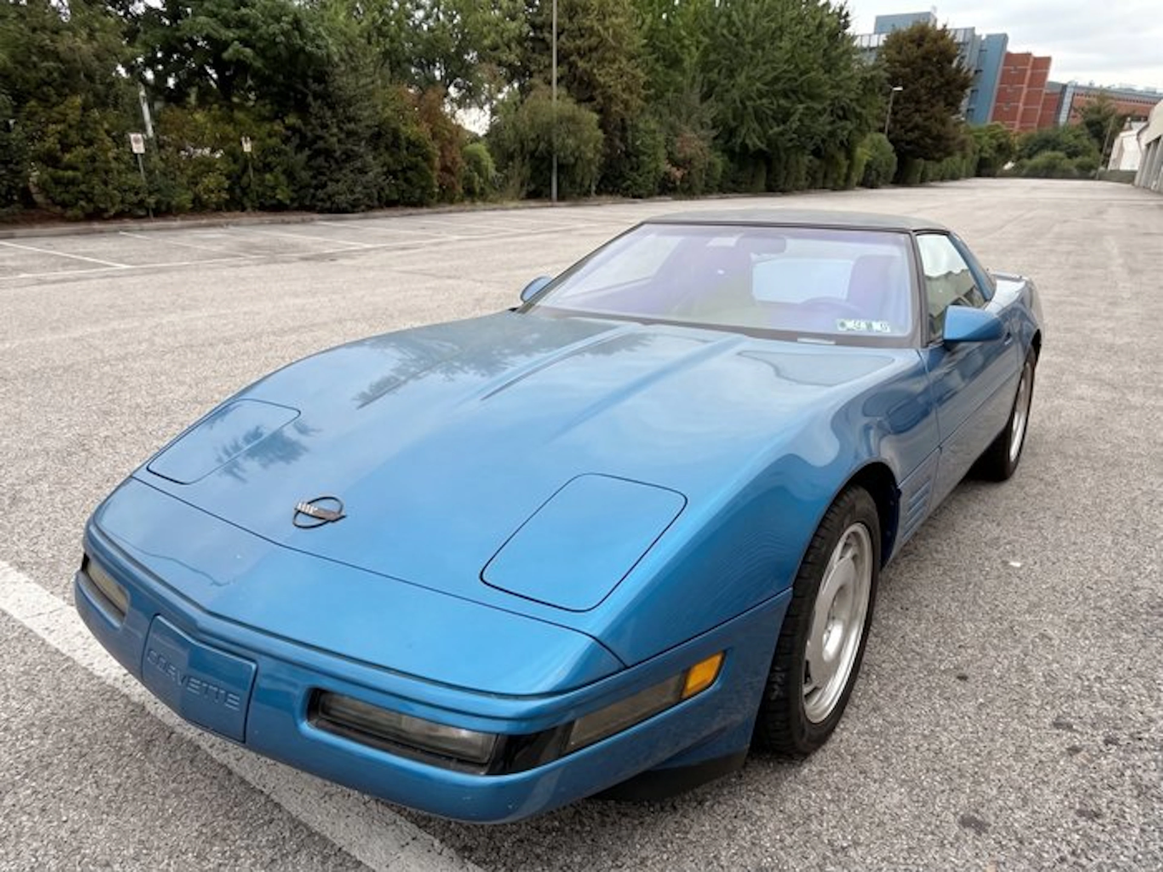 Chevrolet - Corvette ZR1 V8 LT5 signed by Dave McLellan - 1991
