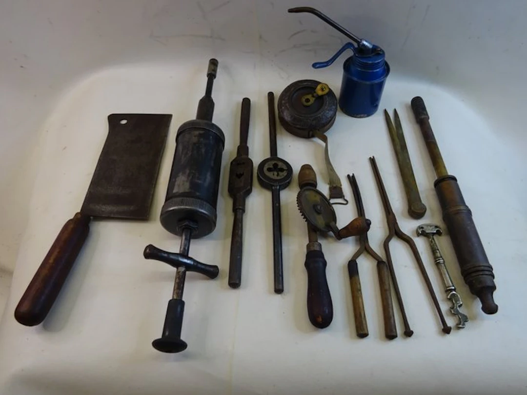 Lot van 11 vintage en antiek werkgereedschap,eerste helft en midden vorige eeuw